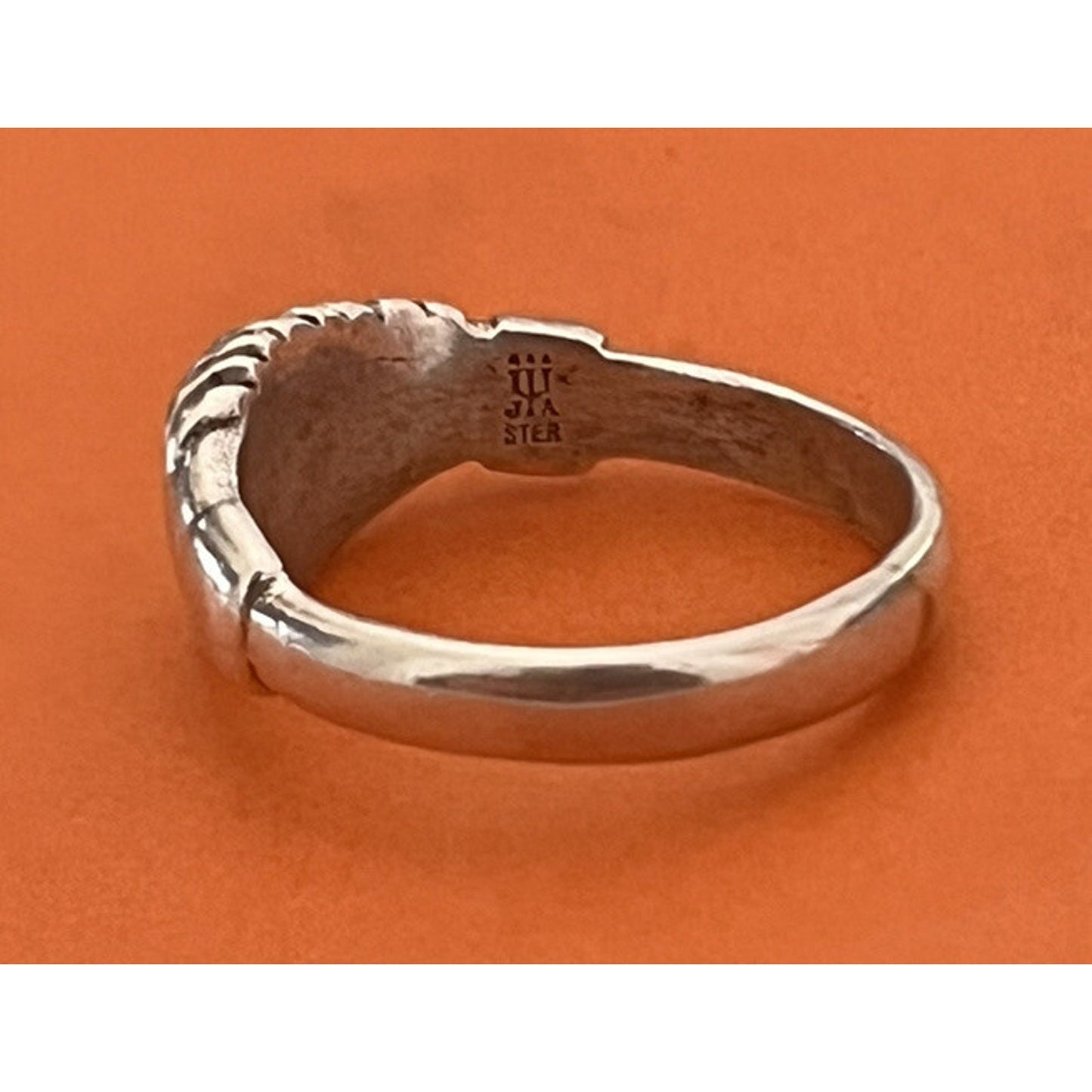 James Avery Retired Sterling Silver Friendship Ring Size 6.5 Pre-Owned