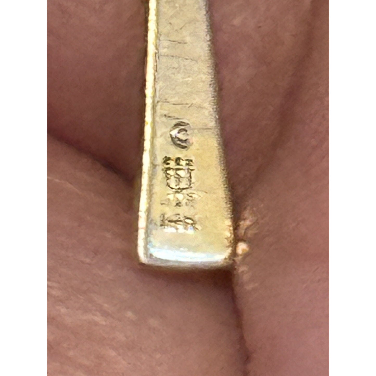 James Avery Serenity Descending Dove 14k Gold Cross Pendant Pre-Owned
