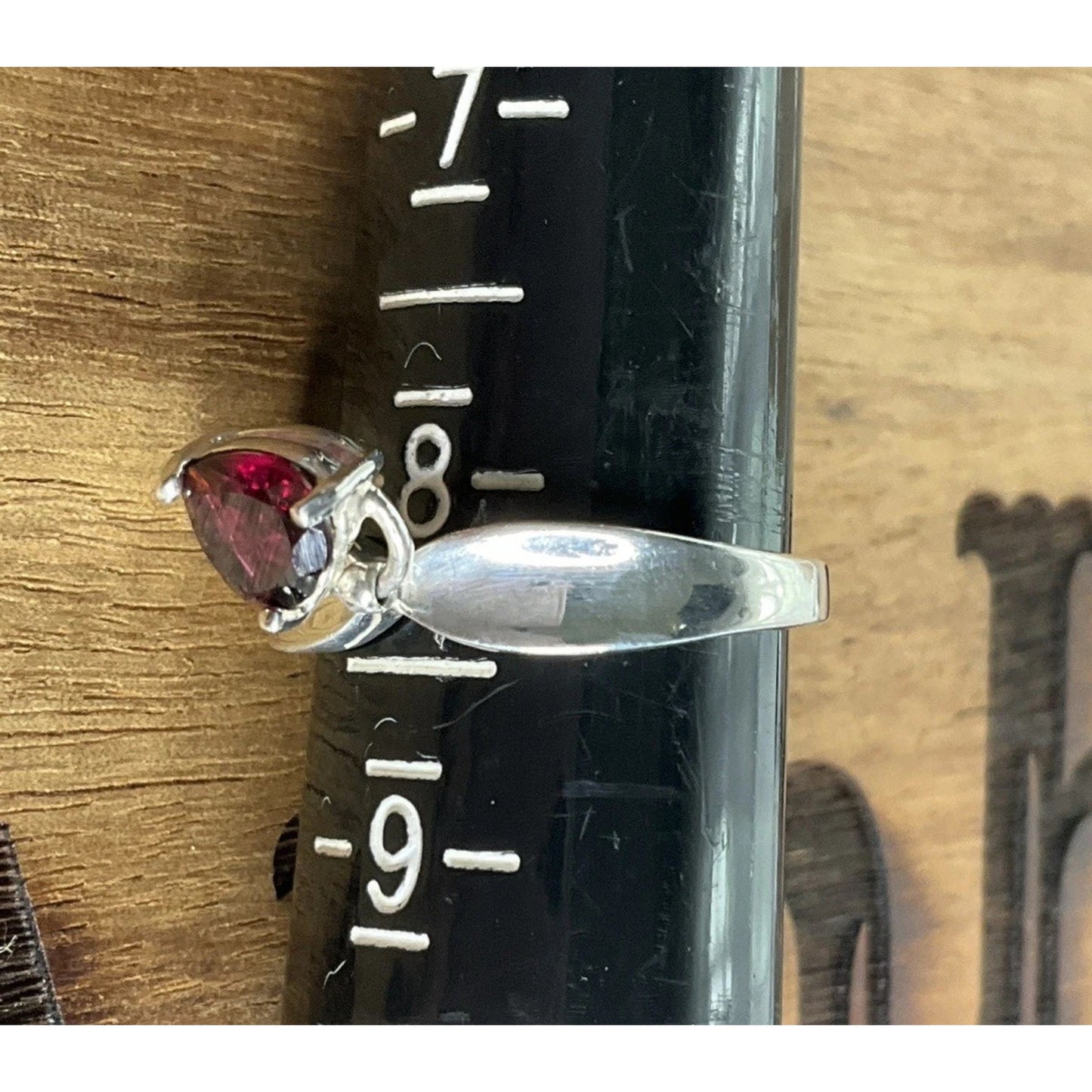 Vintage Avon Sterling Silver Garnet Red Heart Gemstone Dangle Ring Size 8.5