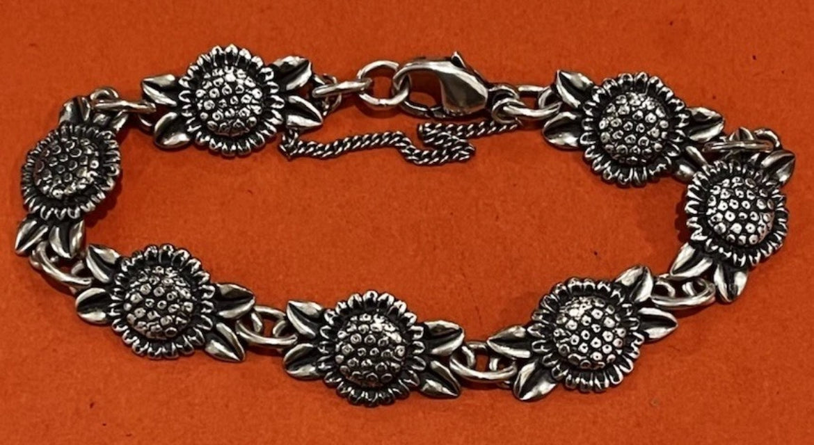 Preowned James Avery Retired Sterling Silver Sunflower Link Bracelet