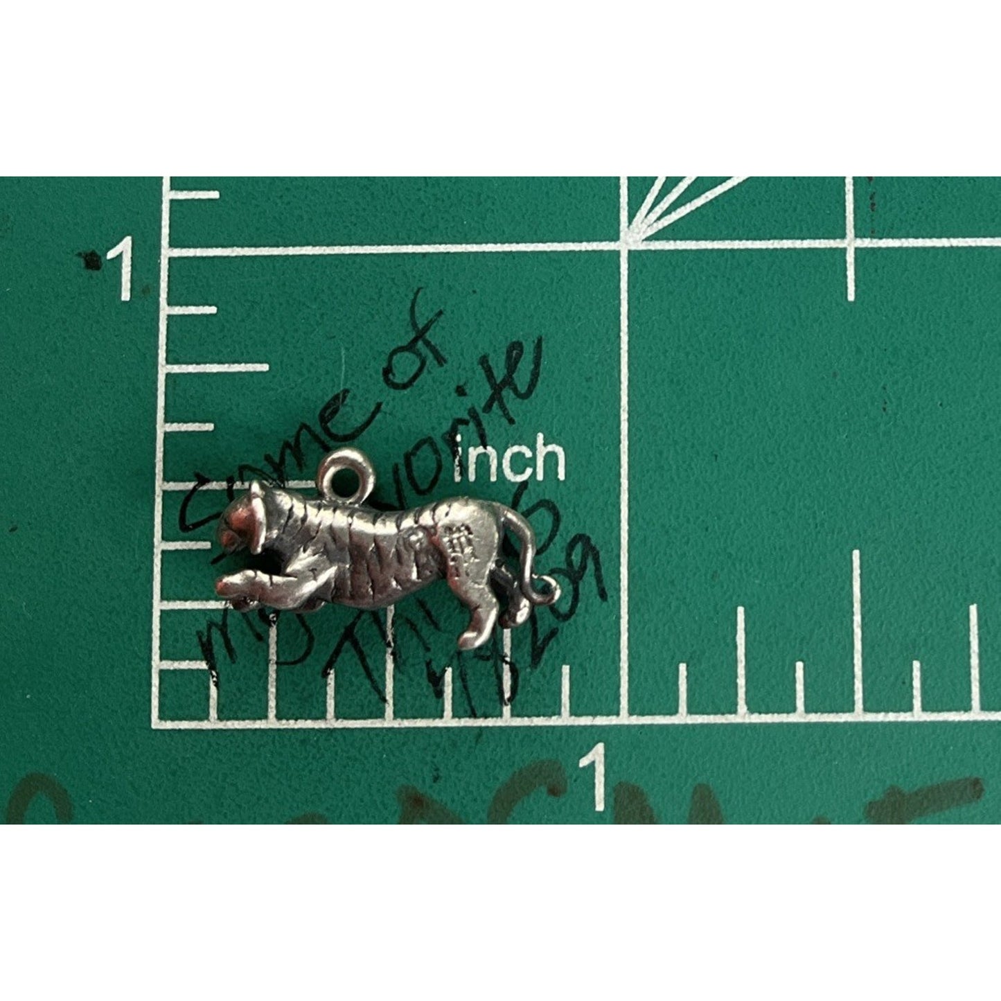 Retired James Avery 3D Tiger Sterling Silver 925 Charm