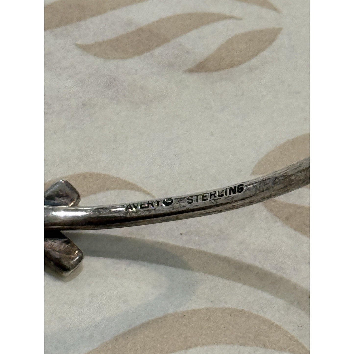 James Avery Retired Ichthus Fish Sterling Silver Hook Bangle Bracelet Pre-Owned