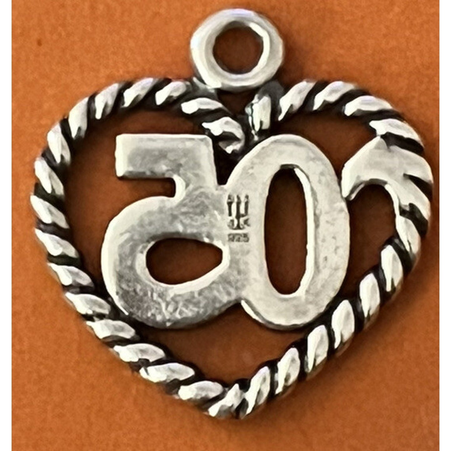 James Avery Retired Sterling Silver ‘05 Year In Twisted Rope Heart Charm Pre-Owned