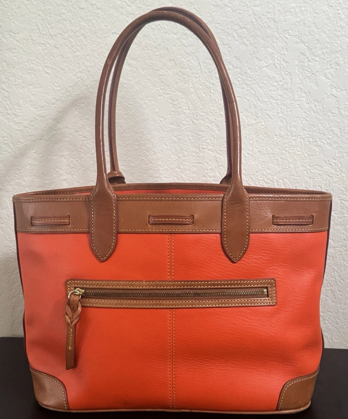 Preowned VINTAGE Dooney & Bourke Tote Bag Purse Saffiano Tassel Orange w/ Brown Trim