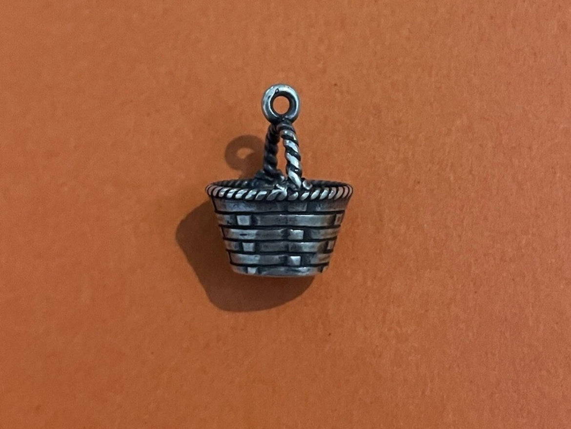 Preowned James Avery Retired Silver Easter Basket Charm