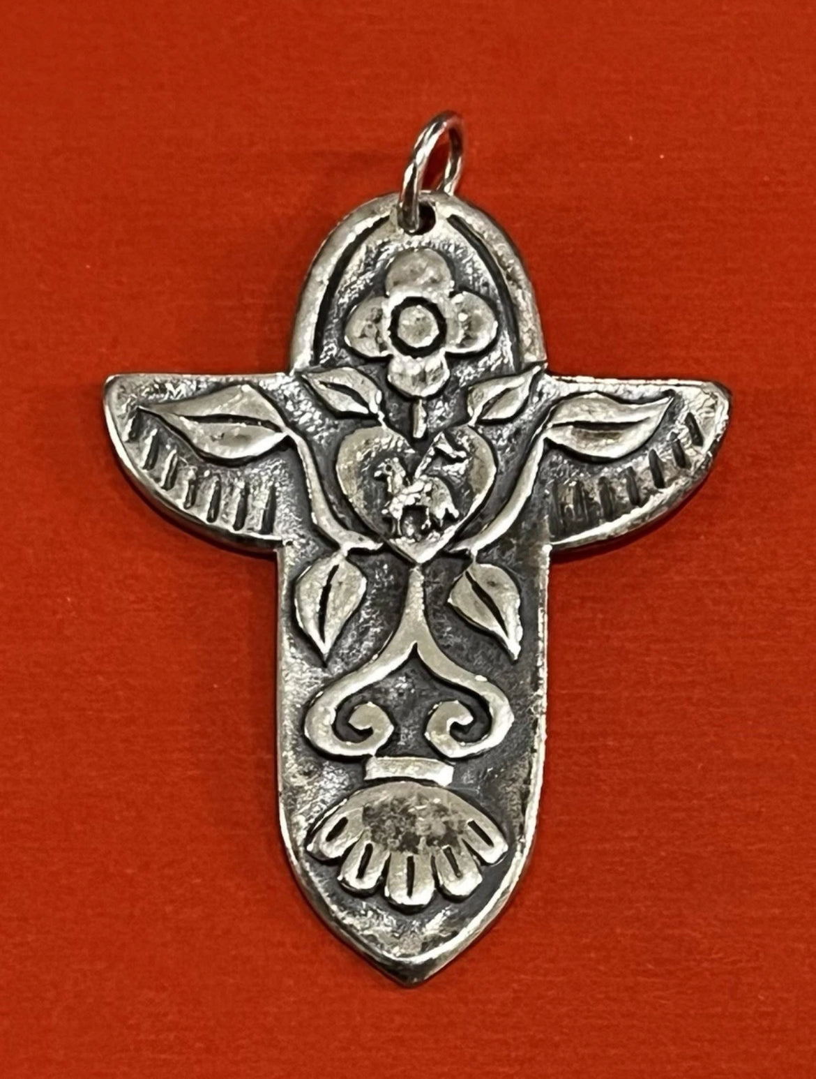 Preowned James Avery Retired Silver Adoremus Floral Cross Pendant 2"