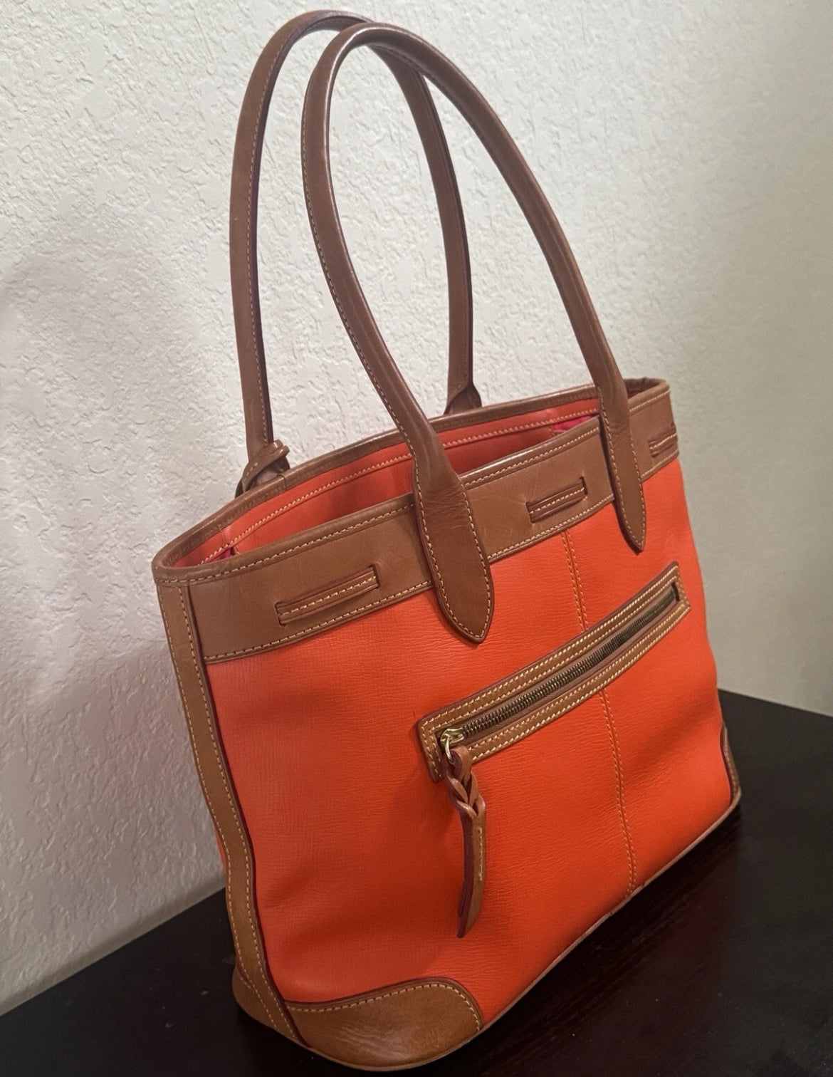 Preowned VINTAGE Dooney & Bourke Tote Bag Purse Saffiano Tassel Orange w/ Brown Trim
