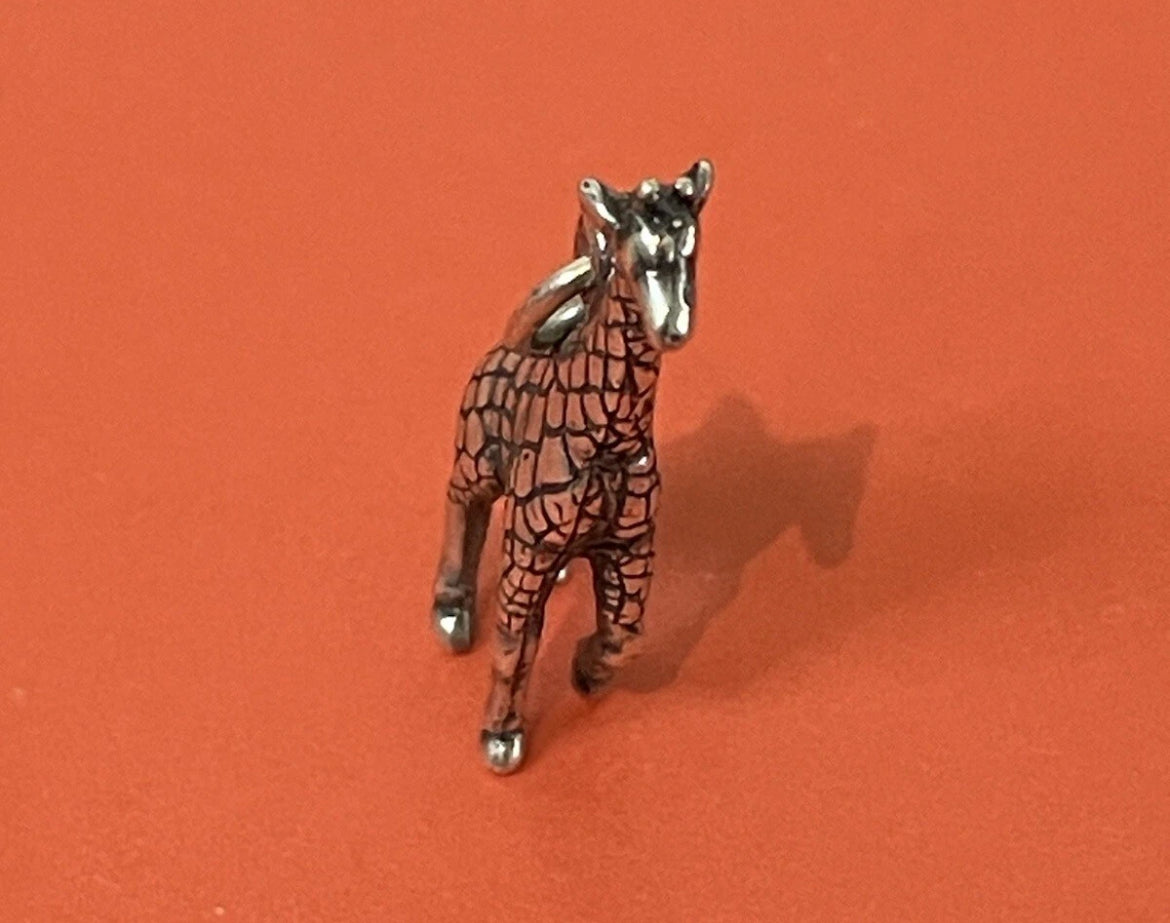 Preowned James Avery Retired Silver Giraffe Charm