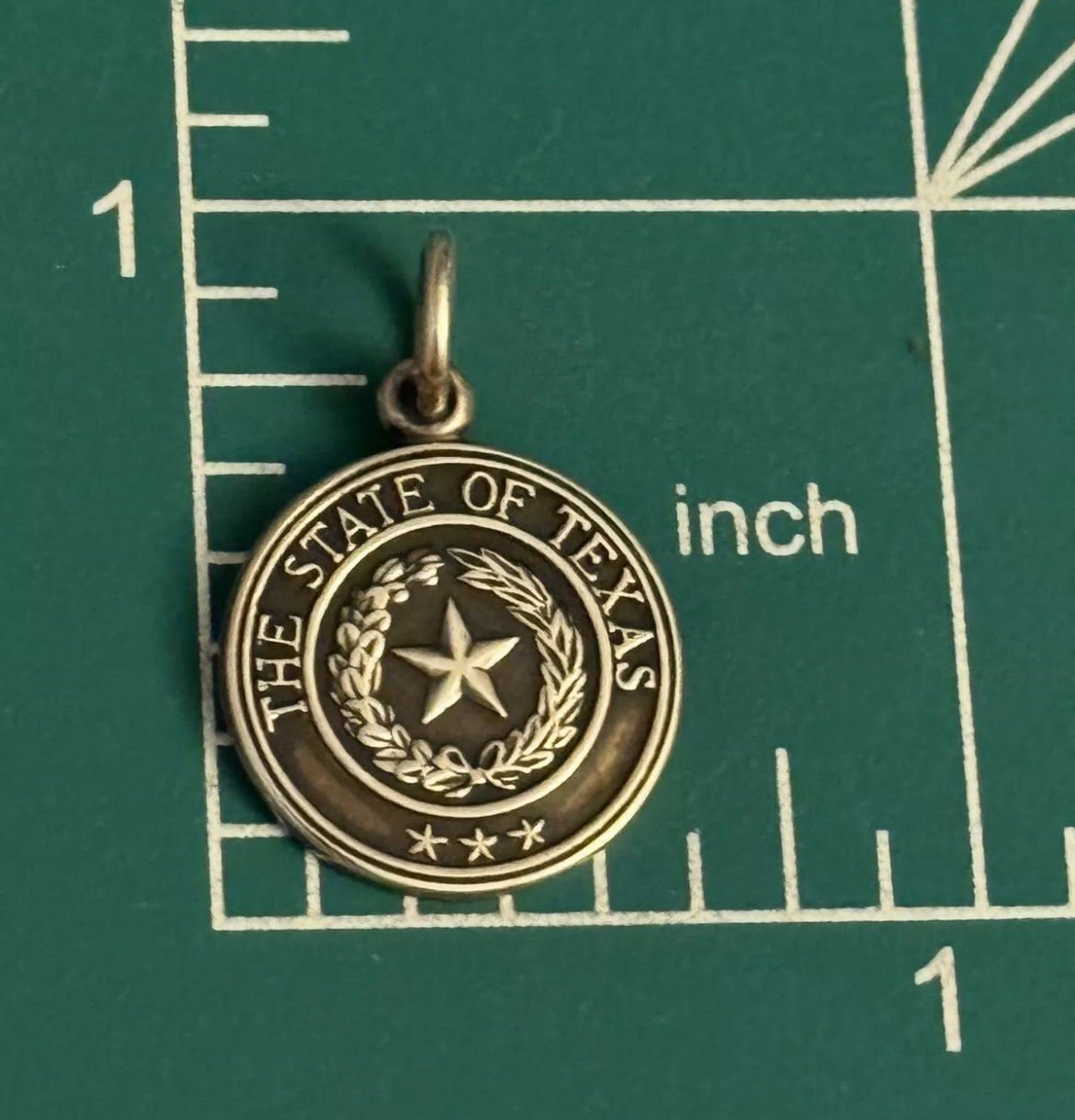 Preowned James Avery Retired HTF Silver Texas State Seal With Three Stars Charm