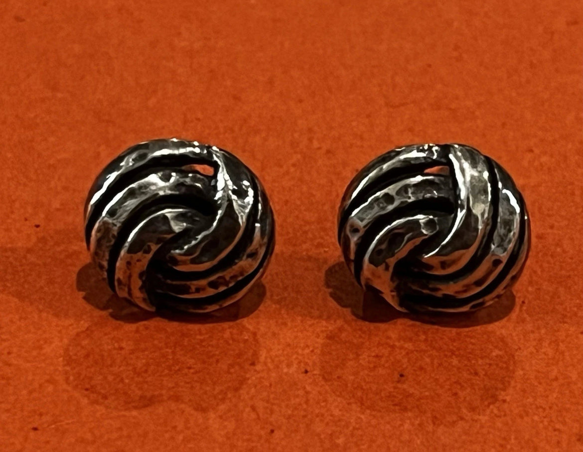 Preowned James Avery Retired Sterling Silver Hammered Lovers Knot Studs