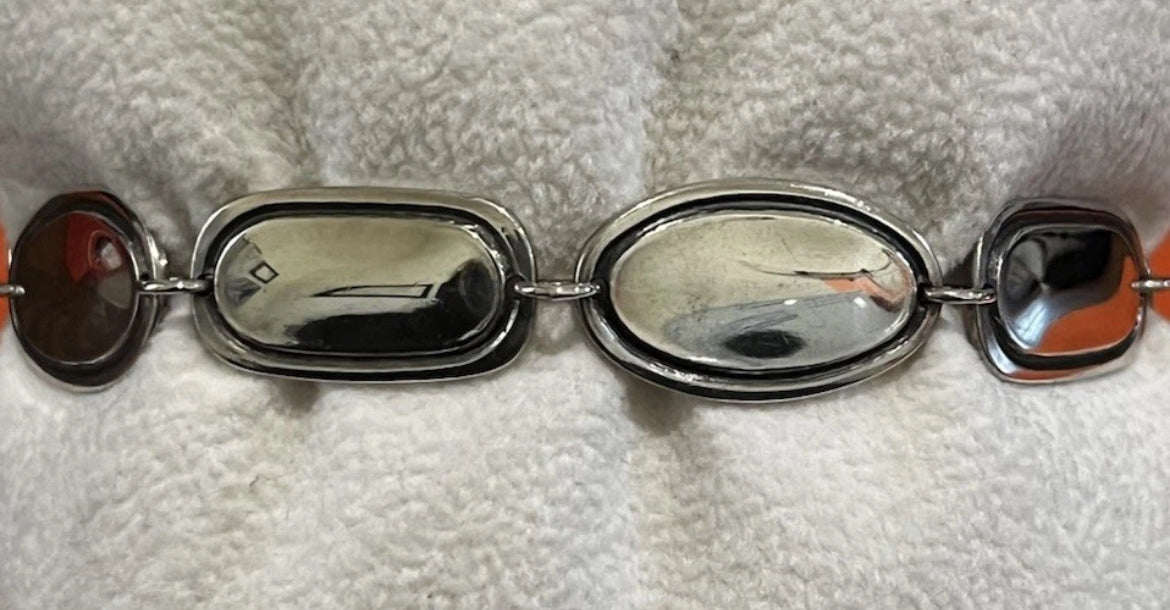 Preowned James Avery Retired Sterling Silver Oval Link Bracelet 7”