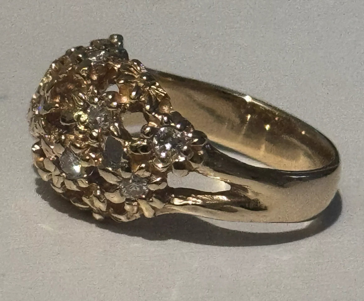 Preowned James Avery Retired RARE 14k Gold Small Daisy Diamond Ring Size 7.5 (.33 tcw)