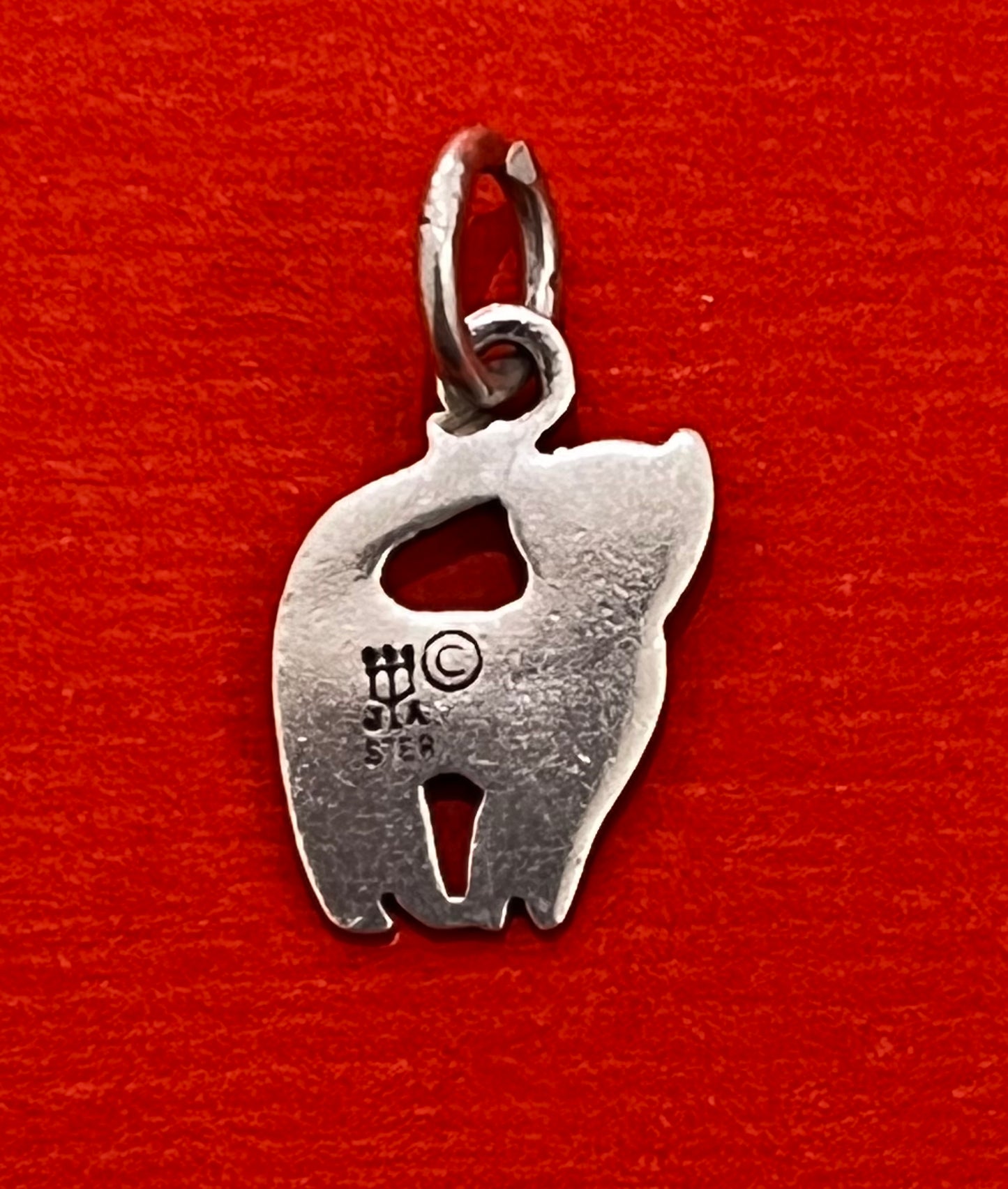 Preowned James Avery Retired Sterling Silver VINTAGE Cat Charm