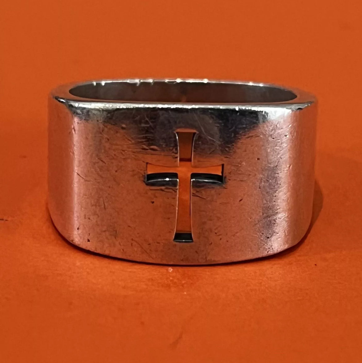 Preowned James Avery RARE Retired Sterling Silver Heavy Large Men’s Cross Ring Size 12.5