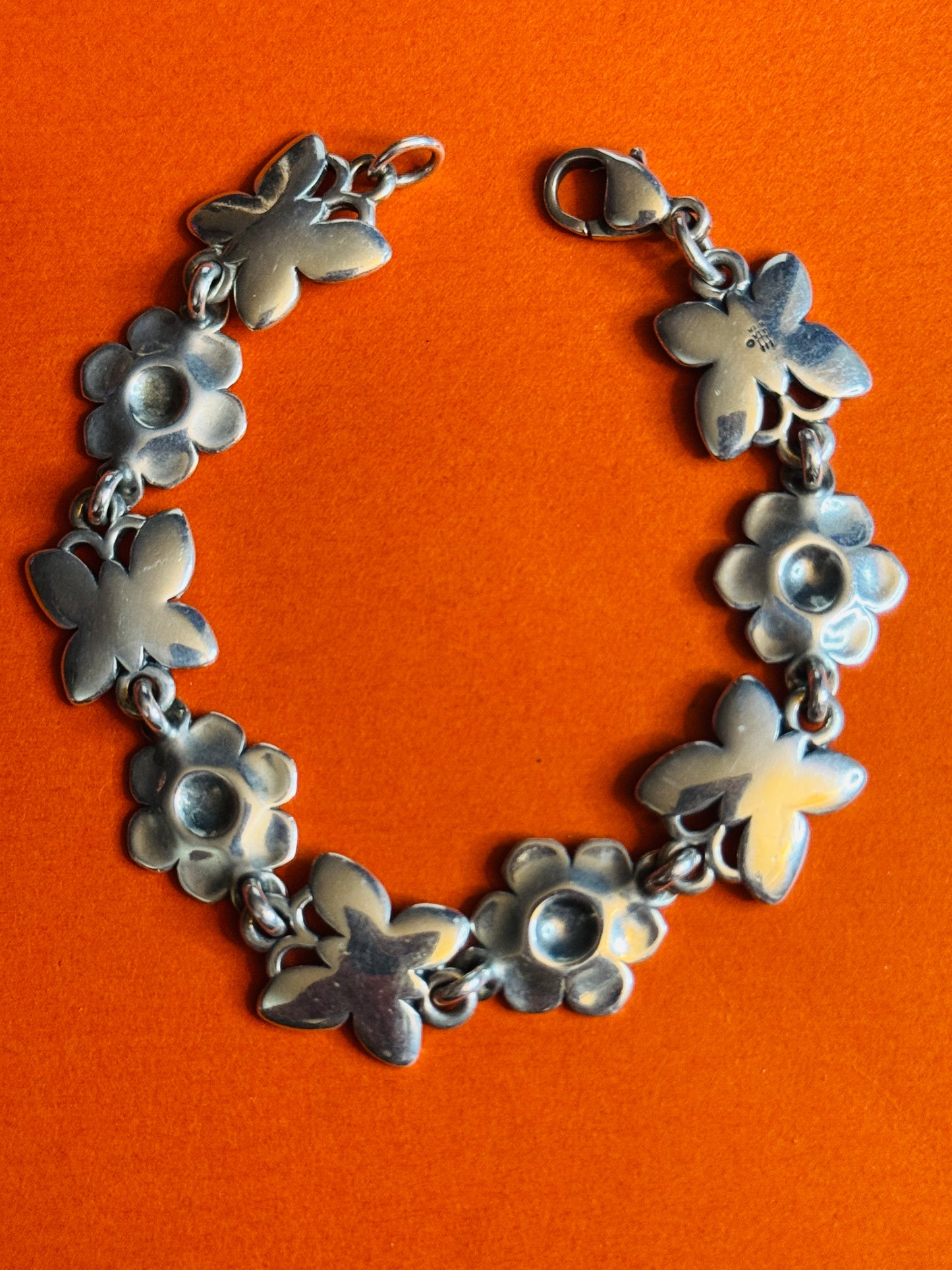 Preowned James Avery Retired HTF Butterflies and Blooms Flowers Bracelet 7 3/8”