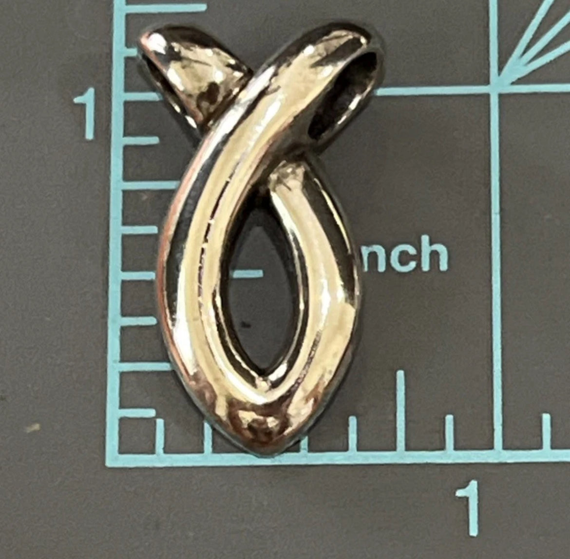 Preowned James Avery Retired Sterling Silver Ichthus Pendant 1”