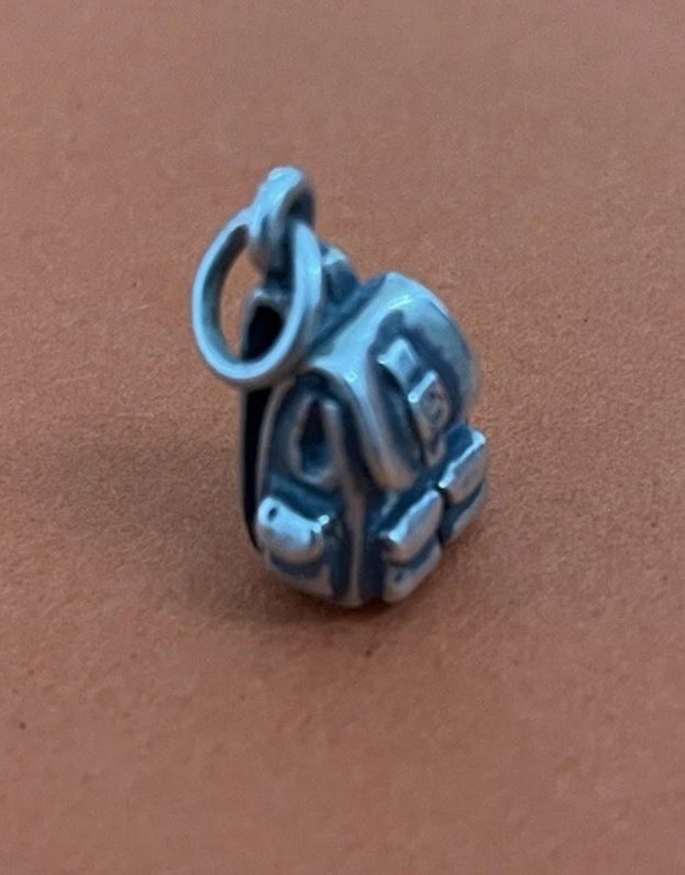 Preowned James Avery Retired Silver Vintage Backpack Charm