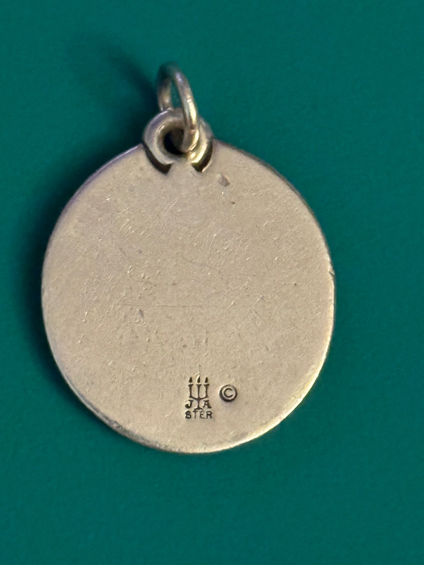 Pre Owned James Avery Retired Silver Libra Scales of Justice Law Or Zodiac Charm Pendant