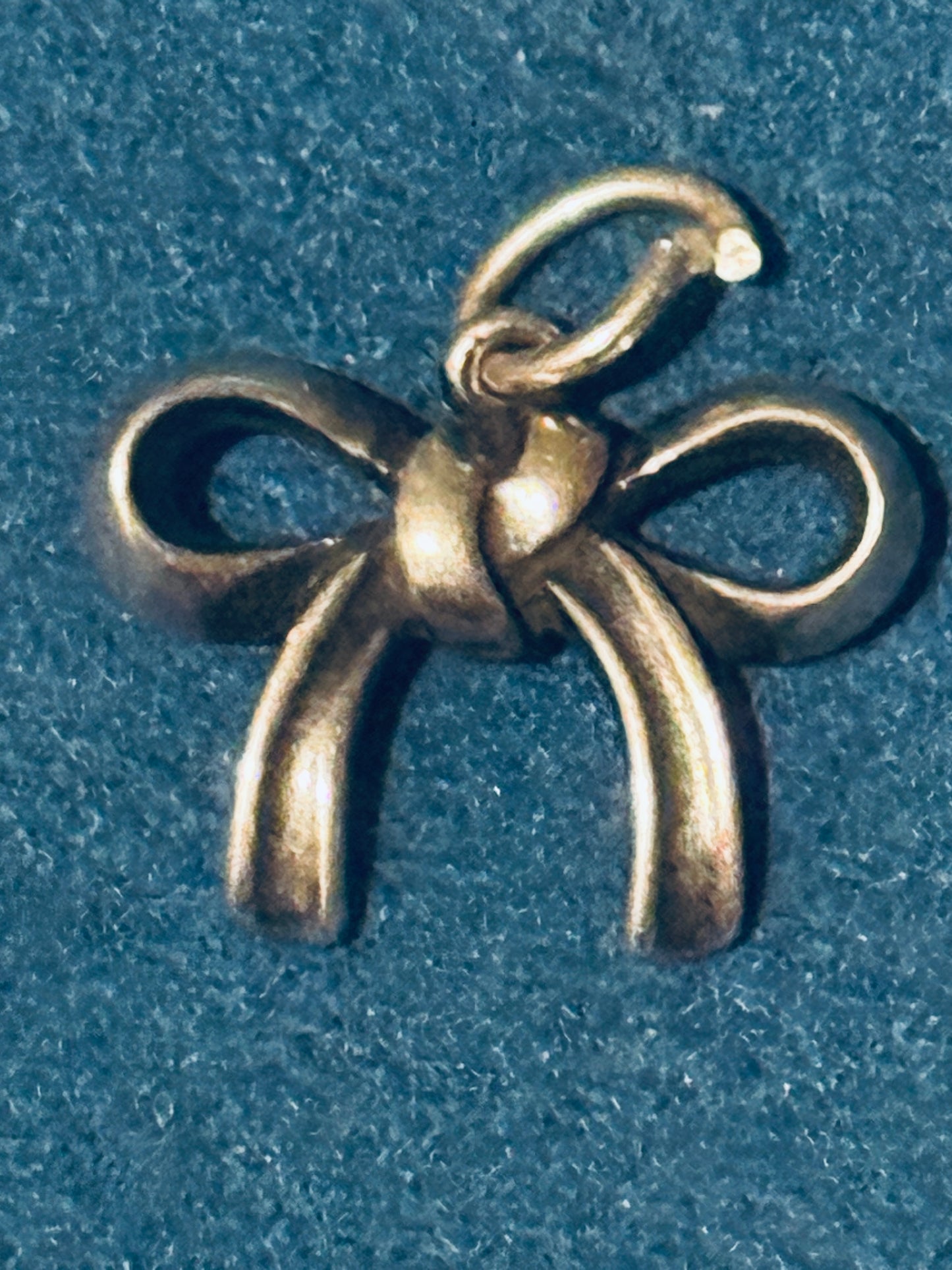 Pre Owned James Avery Retired Silver Bow Charm