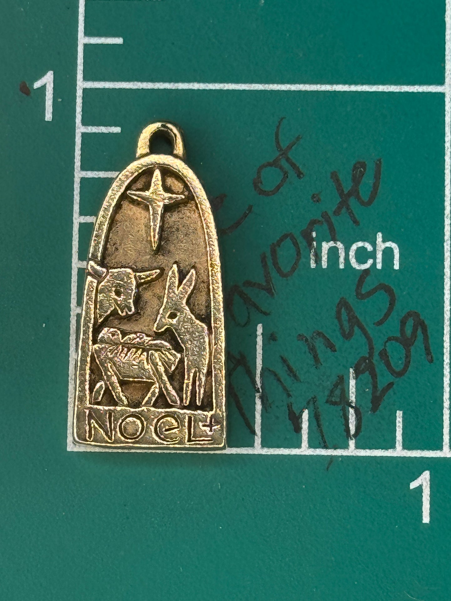 Pre Owned James Avery Retired RARE HTF 14k Gold NOEL Charm