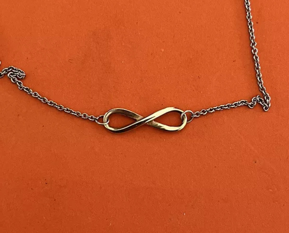 Pre-Owned James Avery Retired Sterling Silver And 14k Gold Infinity Necklace 17”