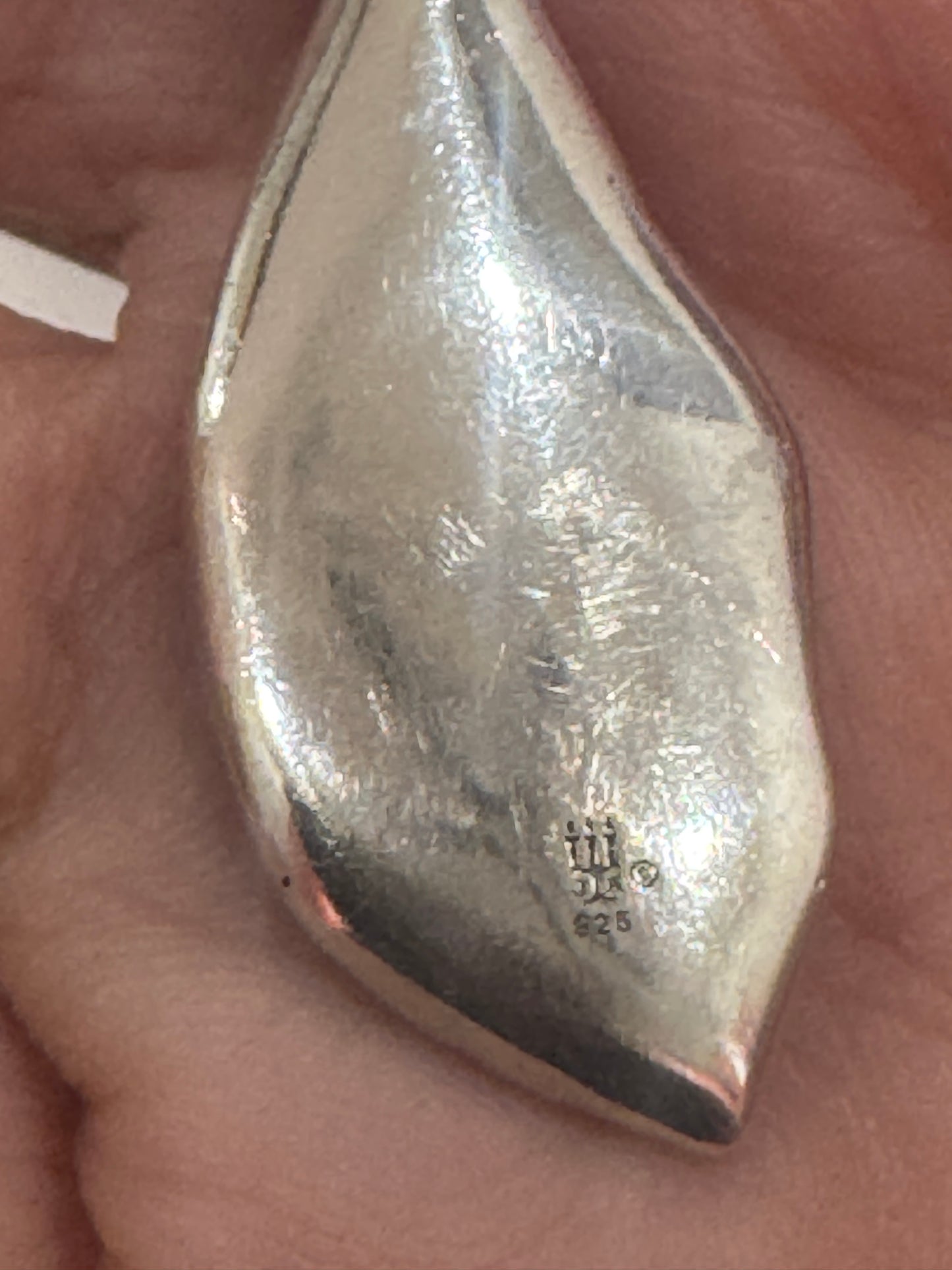 Pre Owned James Avery Retired Silver Peacock Pendant