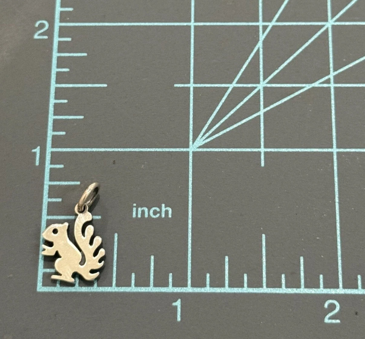 Pre-Owned James Avery Retired Sterling Silver Squirrel Charm