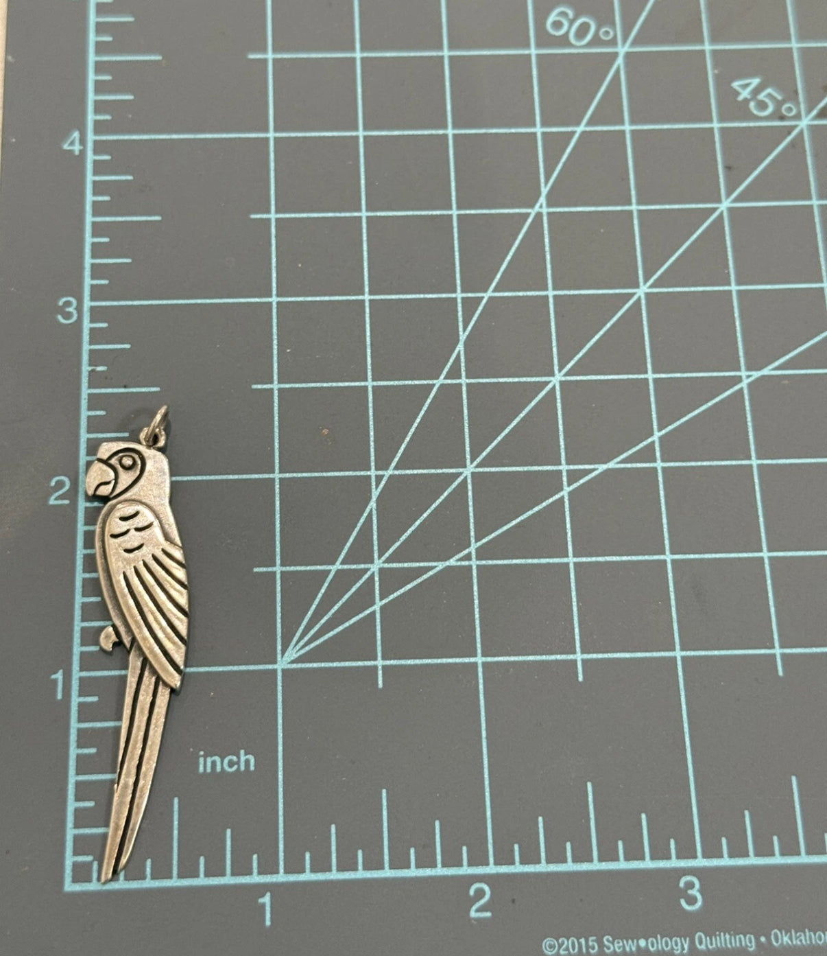 Pre-Owned James Avery RARE Retired Sterling Silver Parrot Pendant