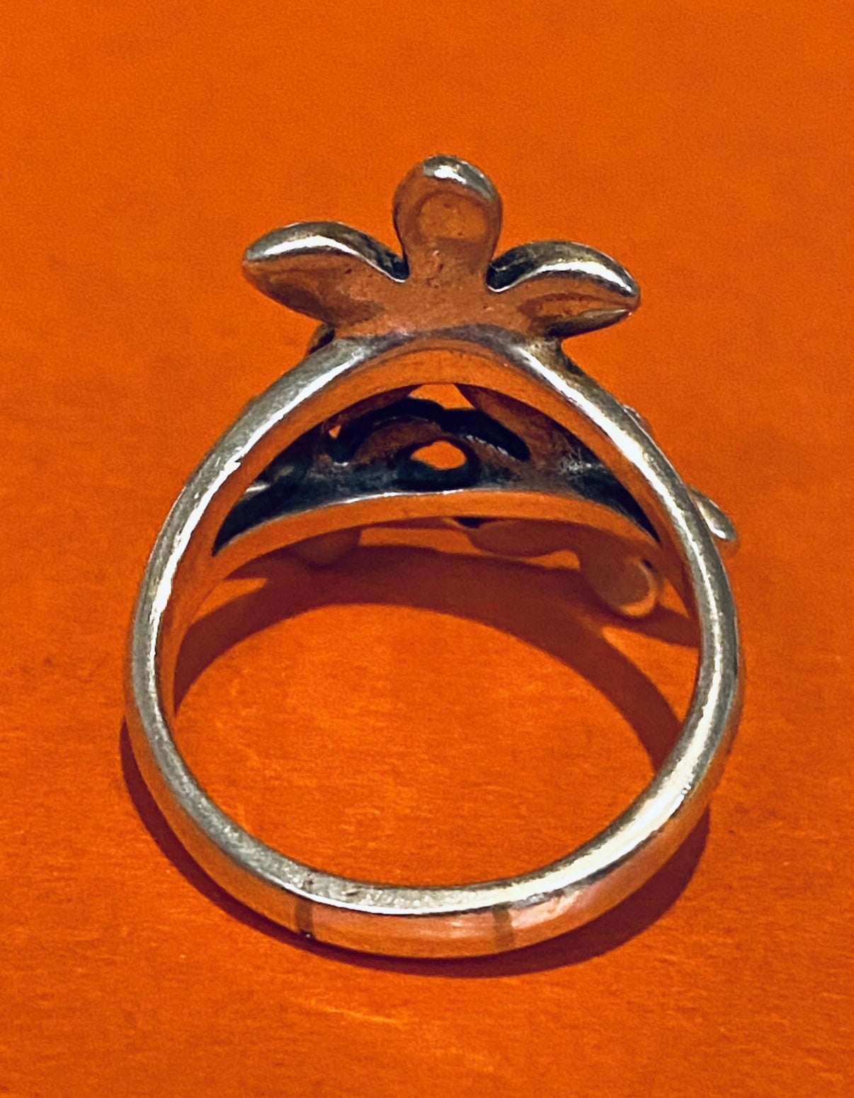 Pre-Owned James Avery Retired Silver Triple Daisy Flower Bouquet Ring Size 7