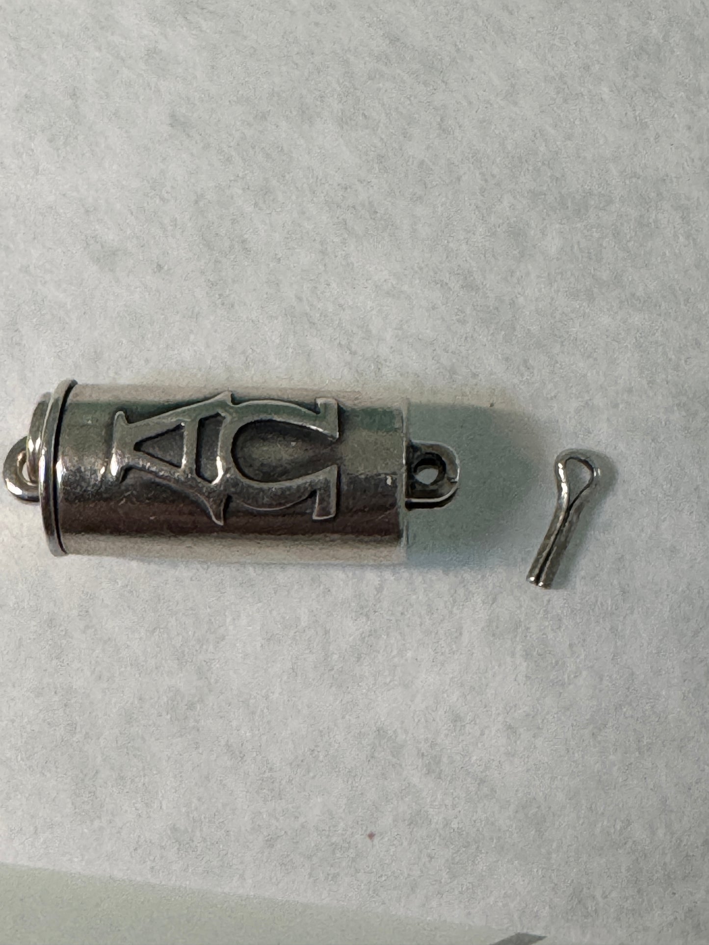 Pre Owned James Avery RETIRED RARE HTF Silver Alpha Omega Chi Rho Prayer Scroll Capsule