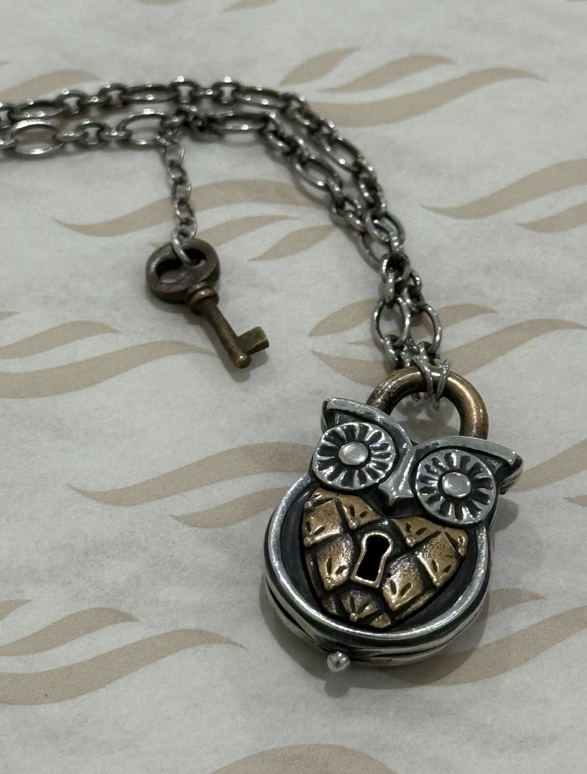 Pre-Owned James Avery Retired Sterling Silver & Bronze Owl Lock & Key Necklace