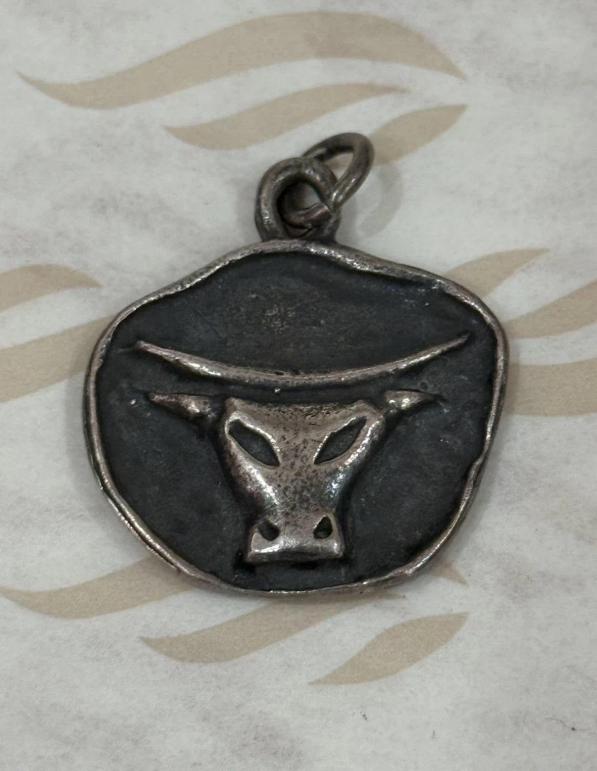 Pre-Owned James Avery Rare & Retired Sterling Silver Taurus Bull Pendant