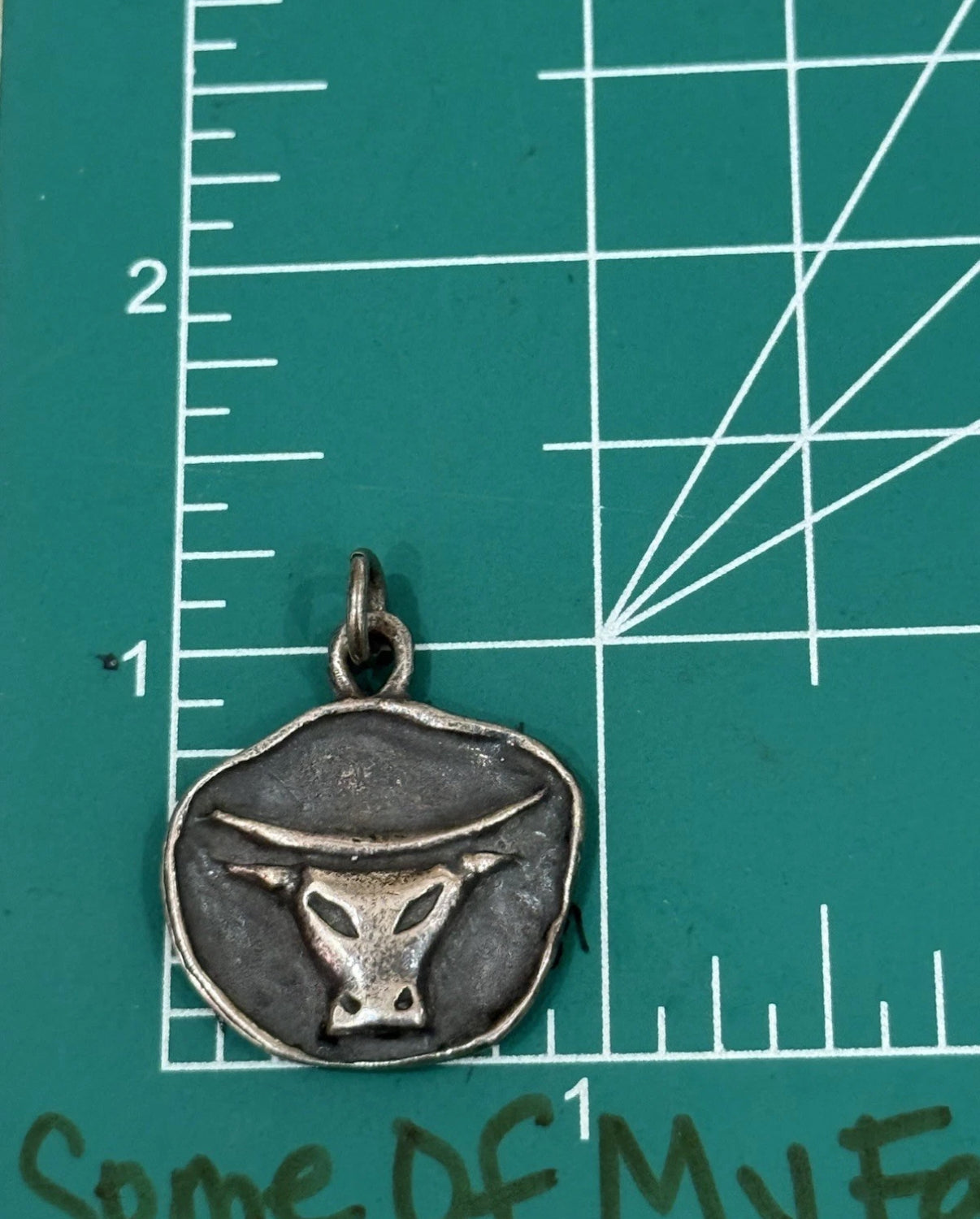 Pre-Owned James Avery Rare & Retired Sterling Silver Taurus Bull Pendant