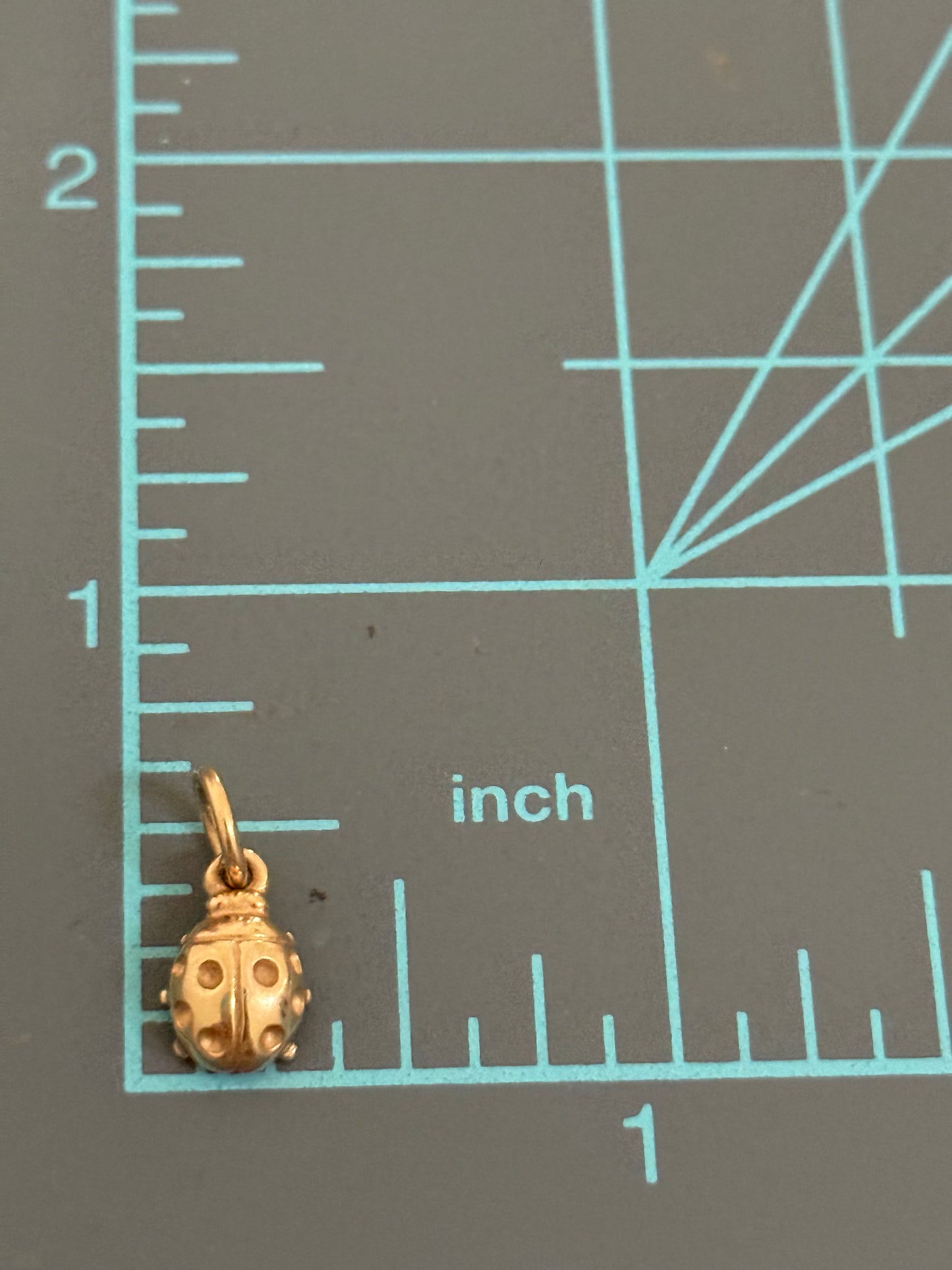 Pre-Owned James Avery Retired 14k Gold Small Ladybug Charm