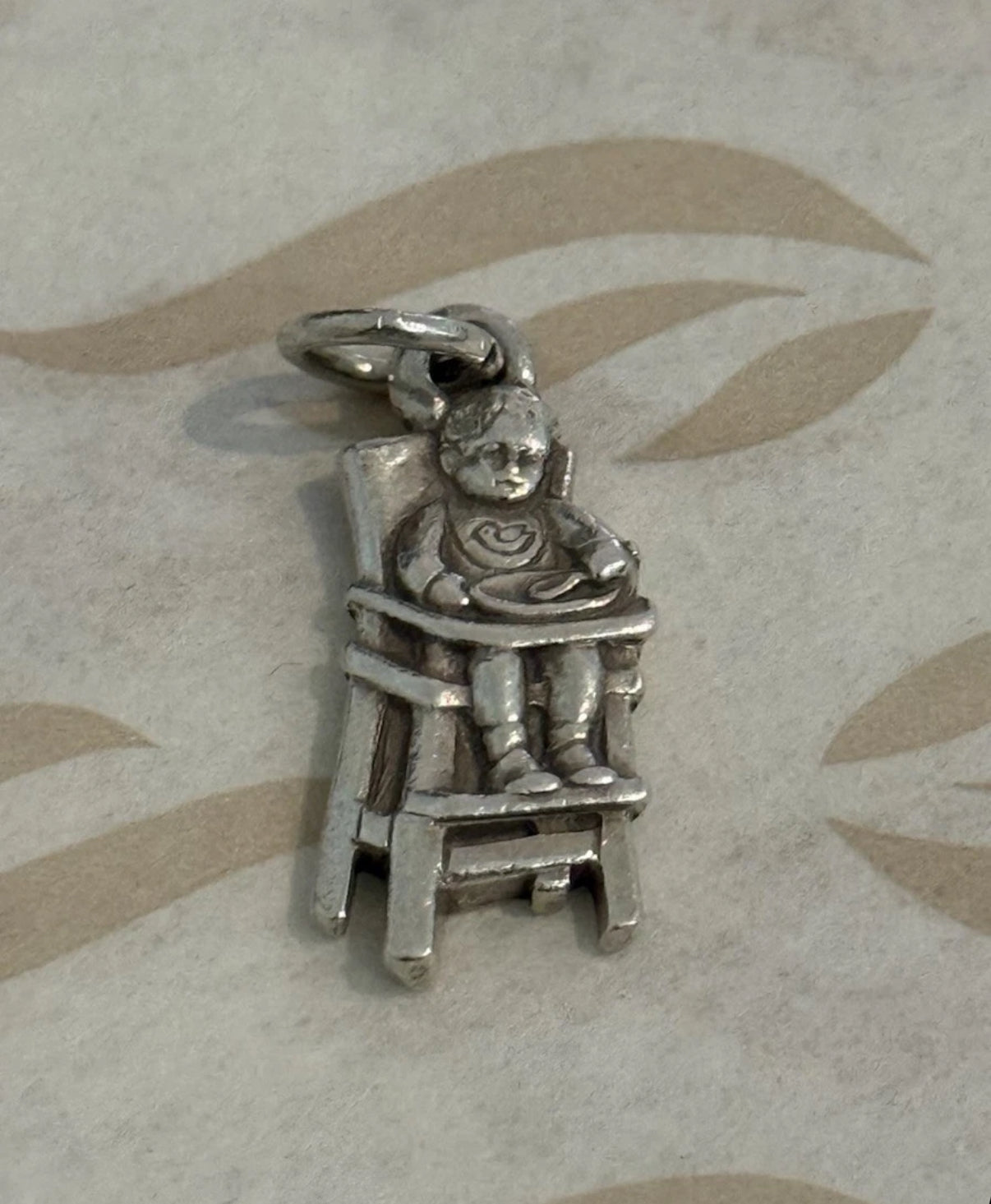 Pre-Owned James Avery Retired Sterling Silver Baby/Child in High Chair