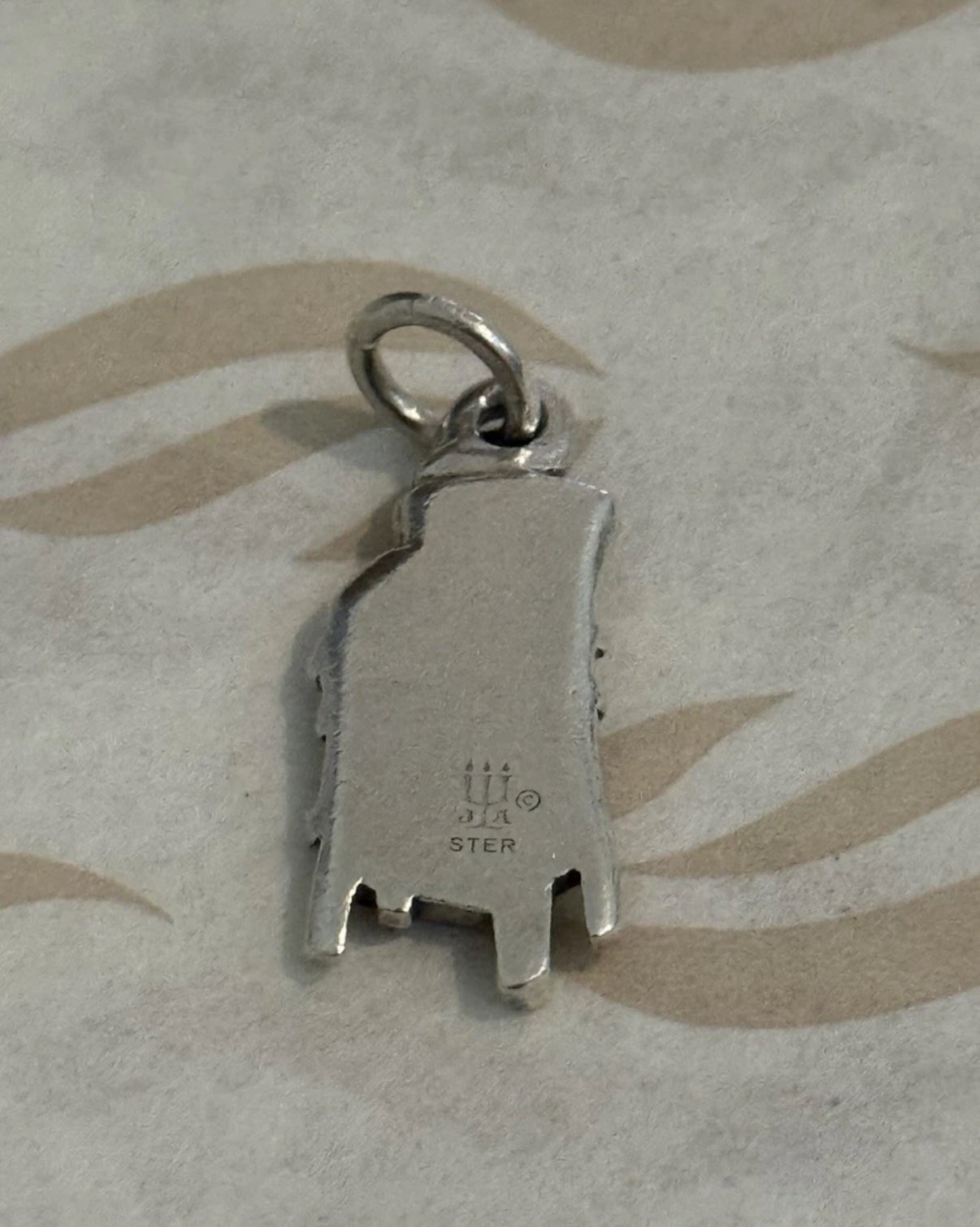 Pre-Owned James Avery Retired Sterling Silver Baby/Child in High Chair
