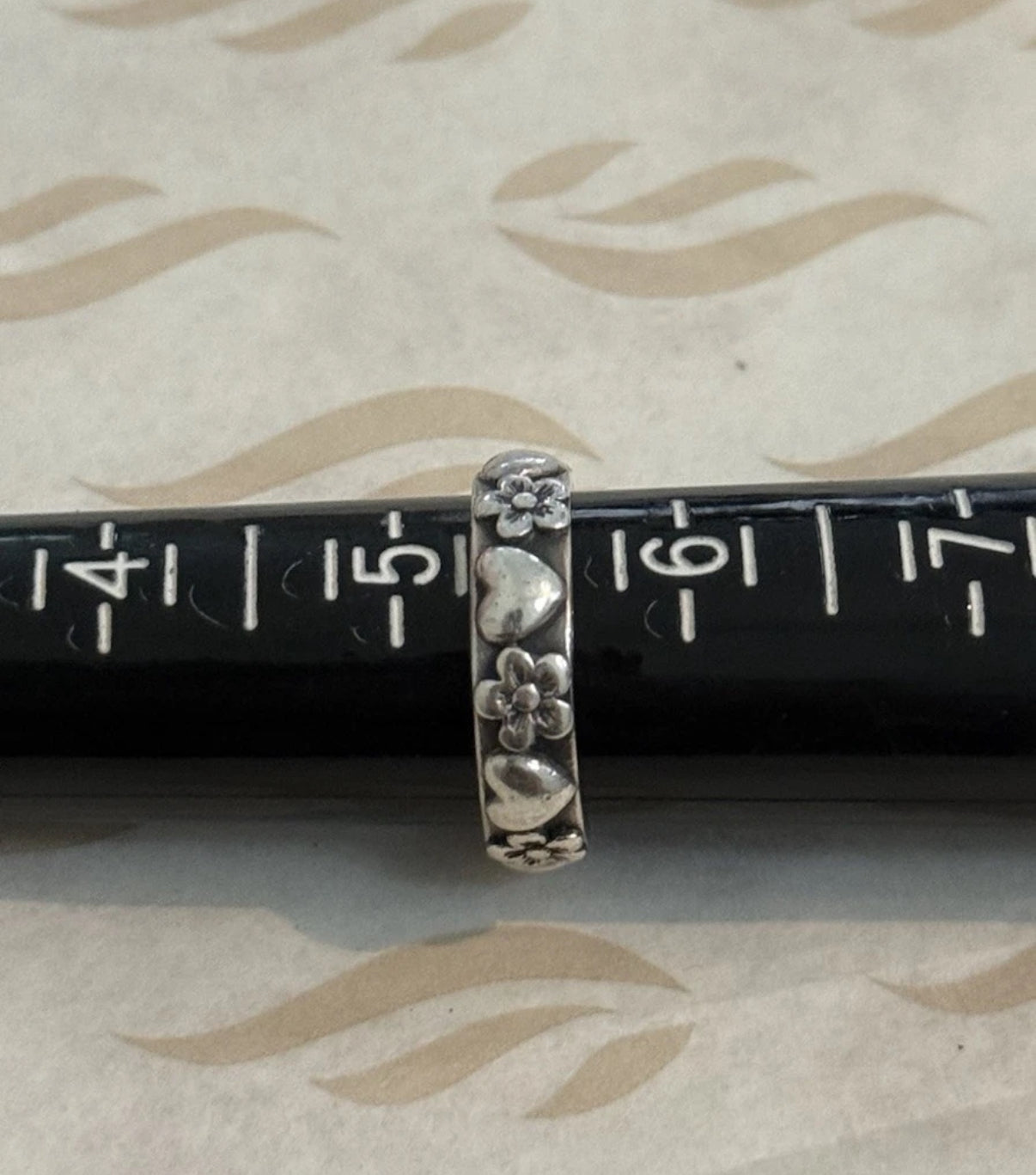 Pre-Owned James Avery Retired Sterling Silver Hearts & Flowers Ring Size 5.5