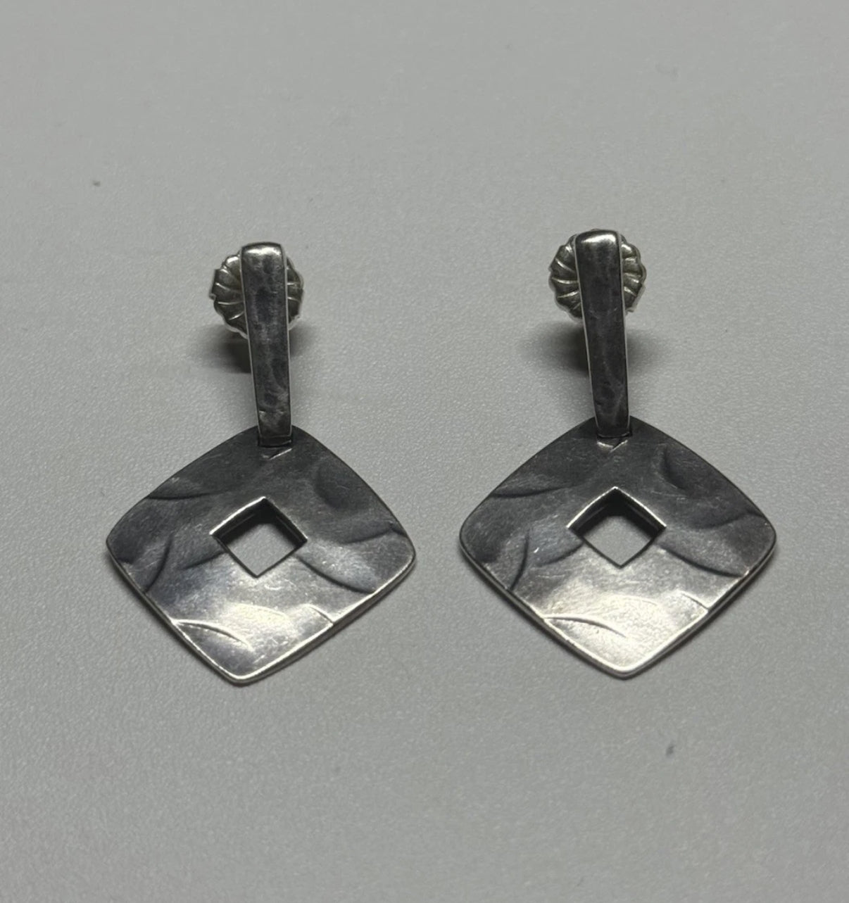 Pre-Owned James Avery Retired Sterling Silver Dangle Earrings