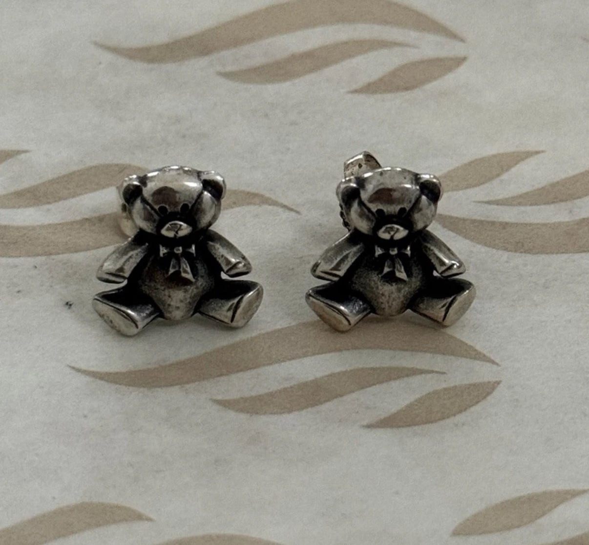 Pre-Owned James Avery Sterling Silver Retired Teddy Bear Stud Earrings