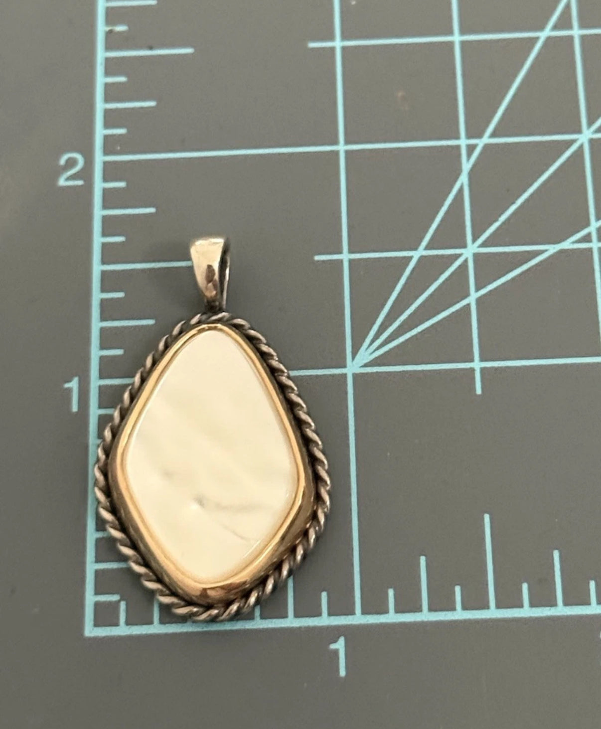 Pre-Owned James Avery Retired Sterling Silver & 14k Alessandra Mother of Pearl Pendant