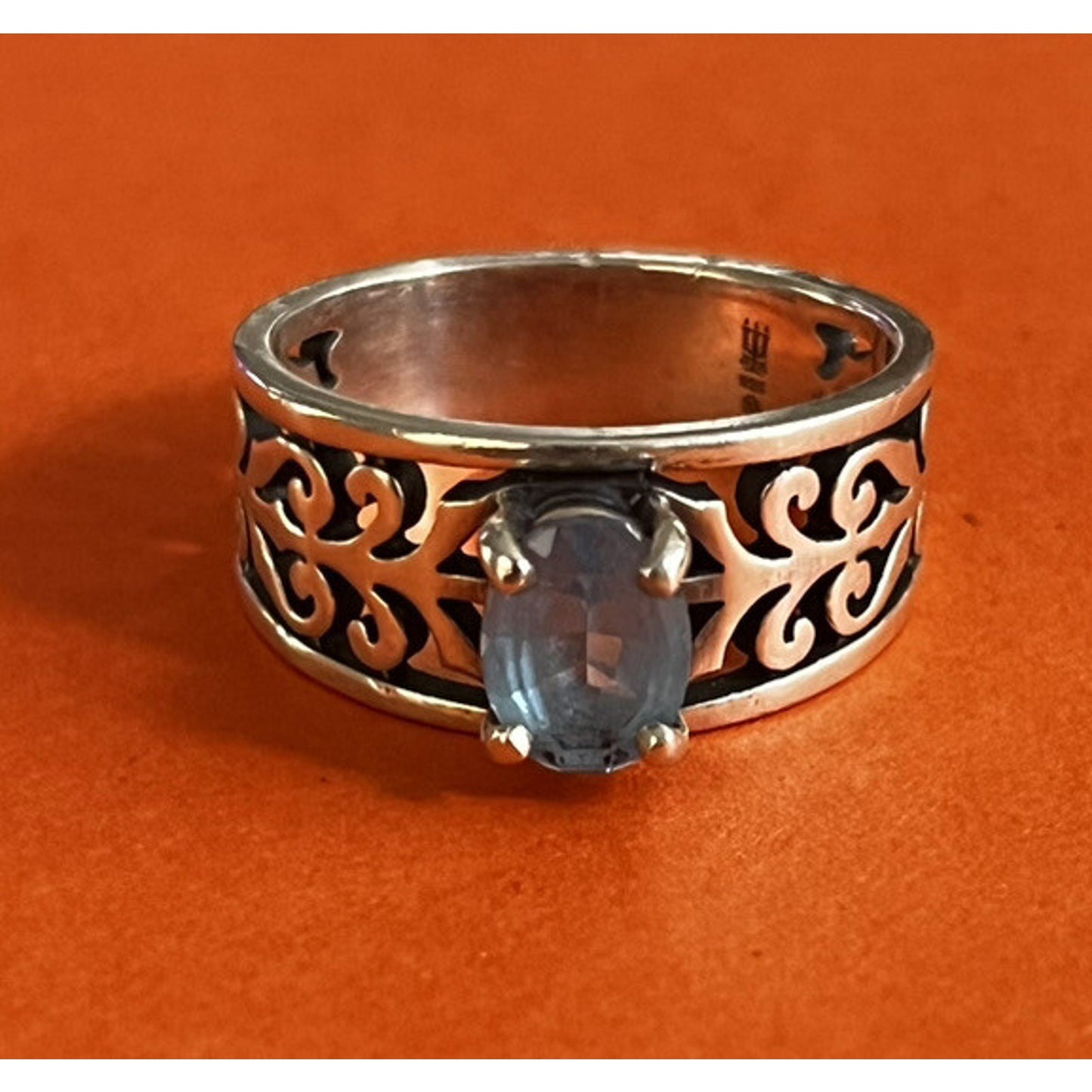 James Avery Adoree Sterling Silver Blue Topaz Ring Size 8 Pre-Owned