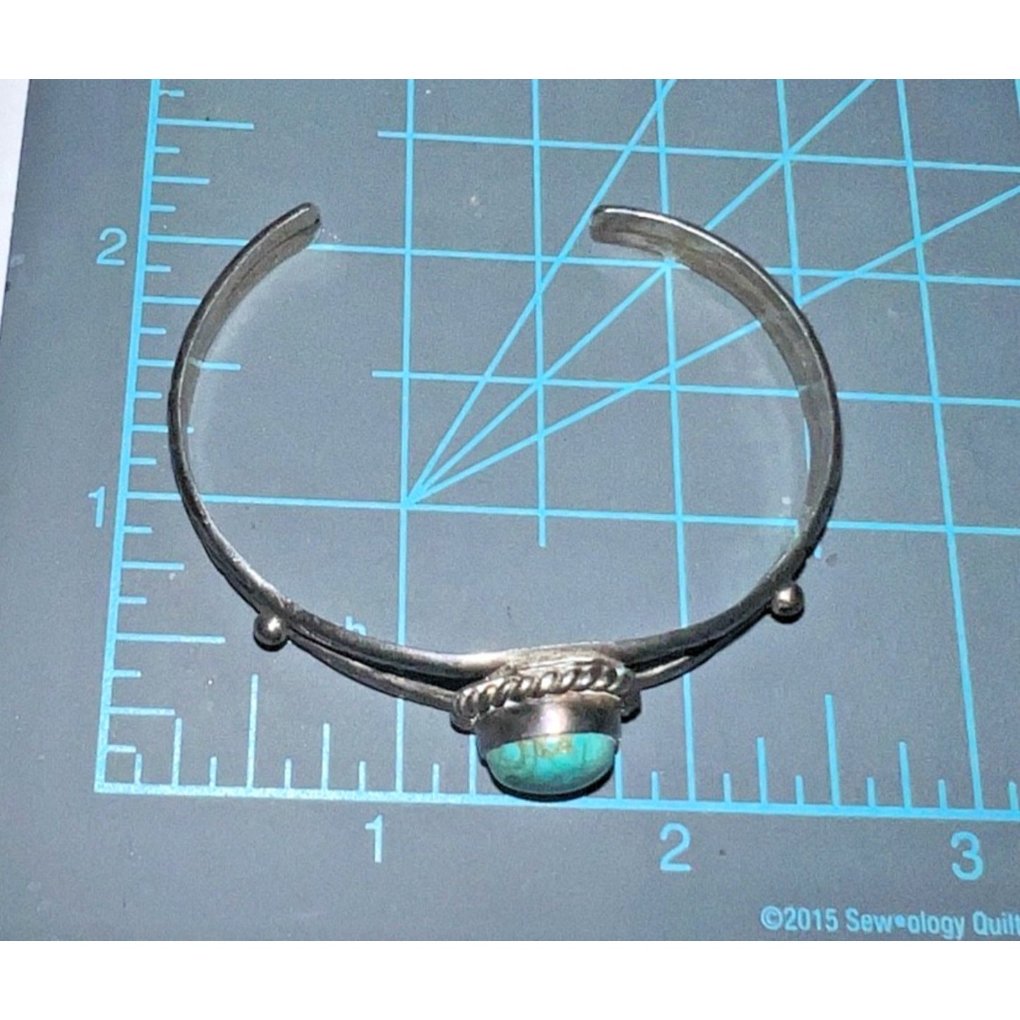 Vintage Native American Sterling Silver Turquoise cuff bracelet