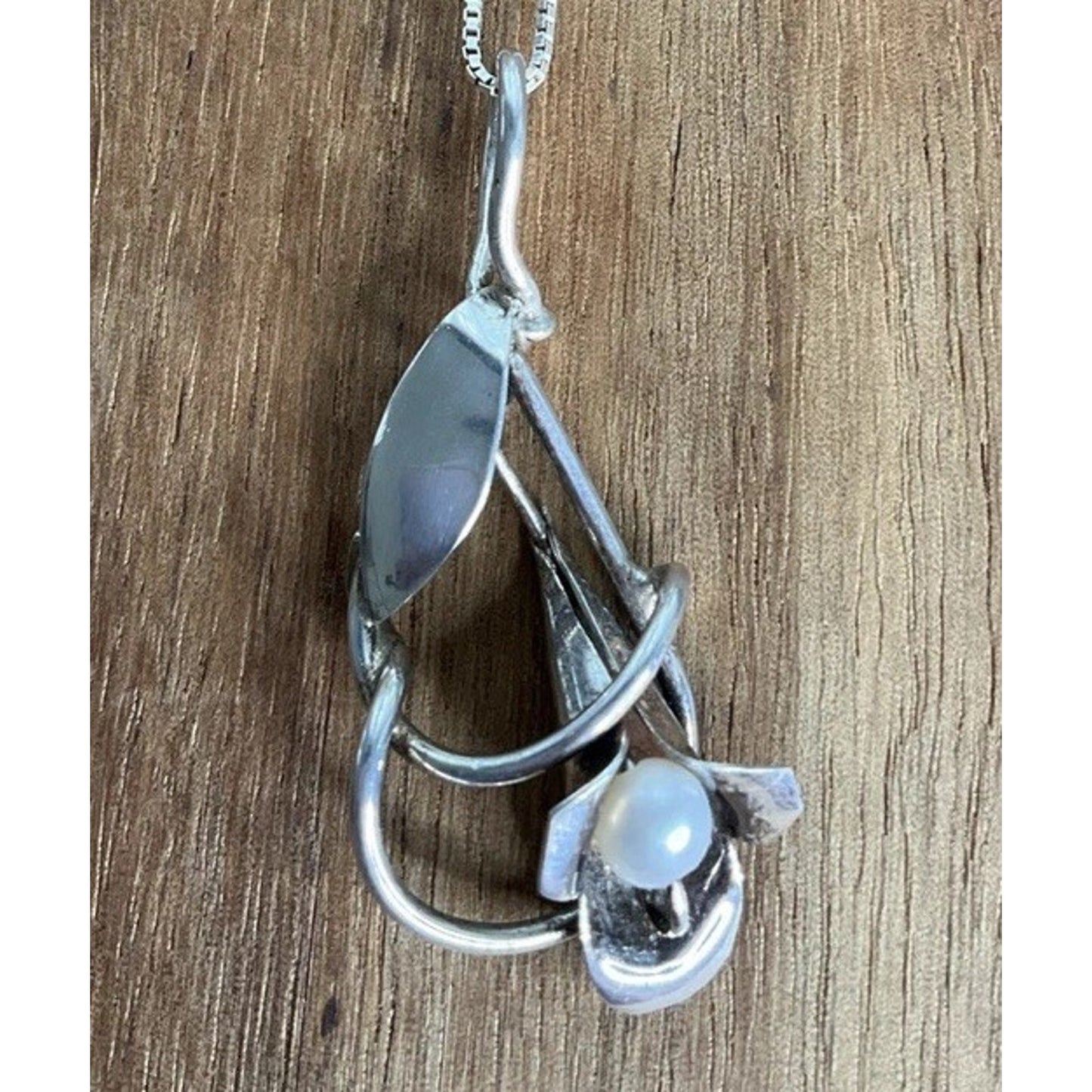 Vintage Sterling Silver Genuine Pearl Flower Pendant and 925 Necklace