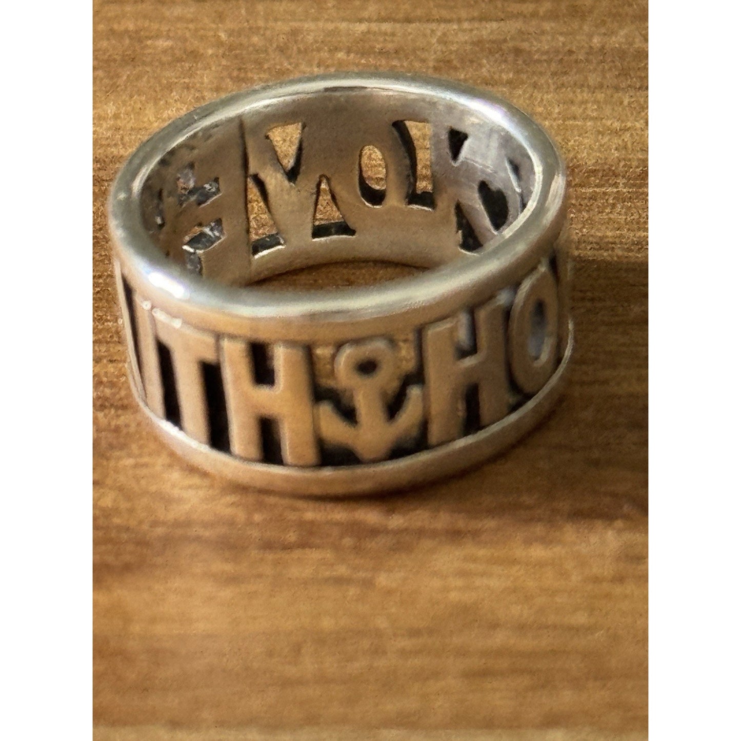 Pre Owned James Avery Retired Sterling Silver Faith Hope And Love Ring Size 6