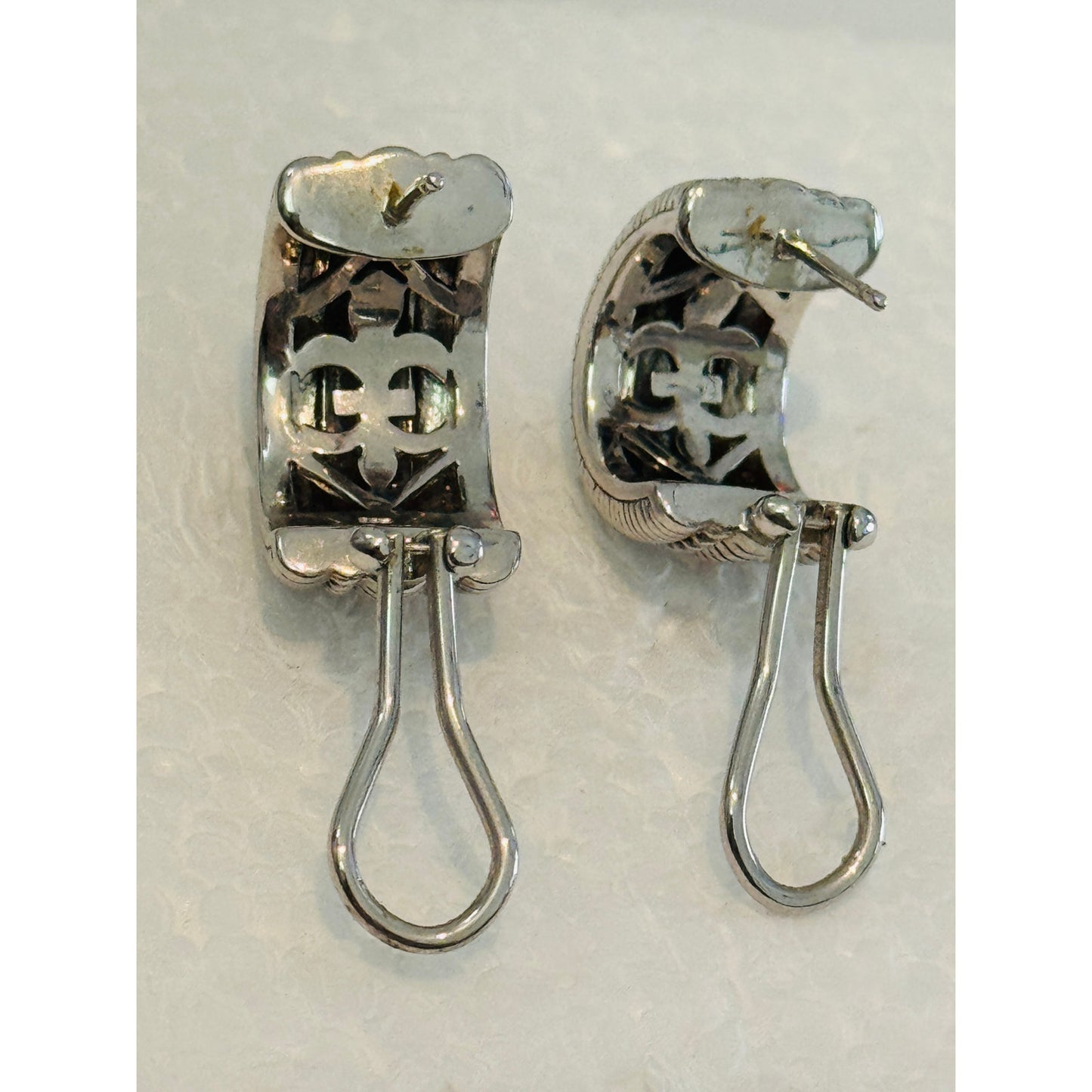 Judith Ripka Sterling Silver Ribbed Hoop Earrings 925 Omega Backs 15.4g Vintage