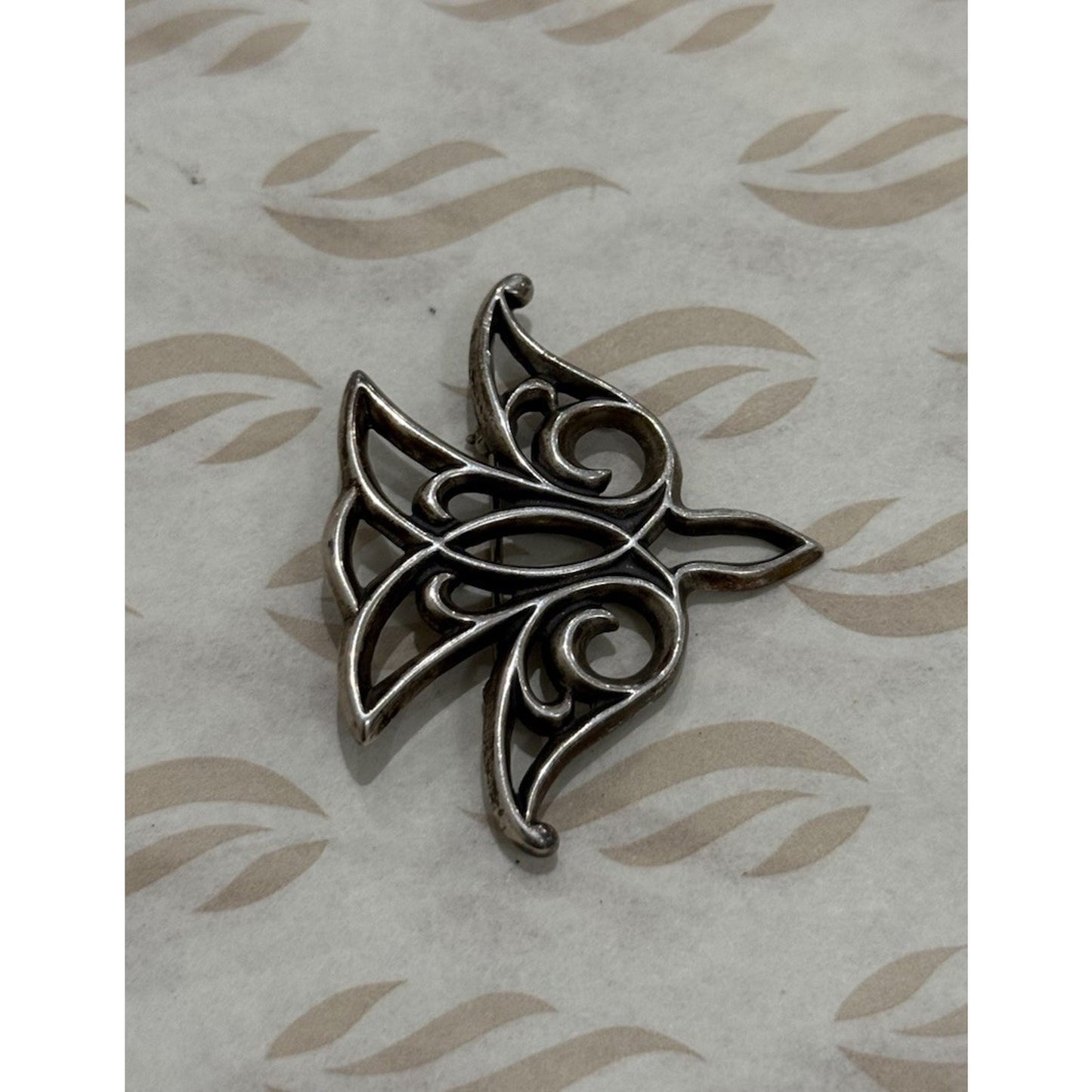 James Avery Retired Sterling Silver Large Descending Dove Brooch Pin Pre-Owned