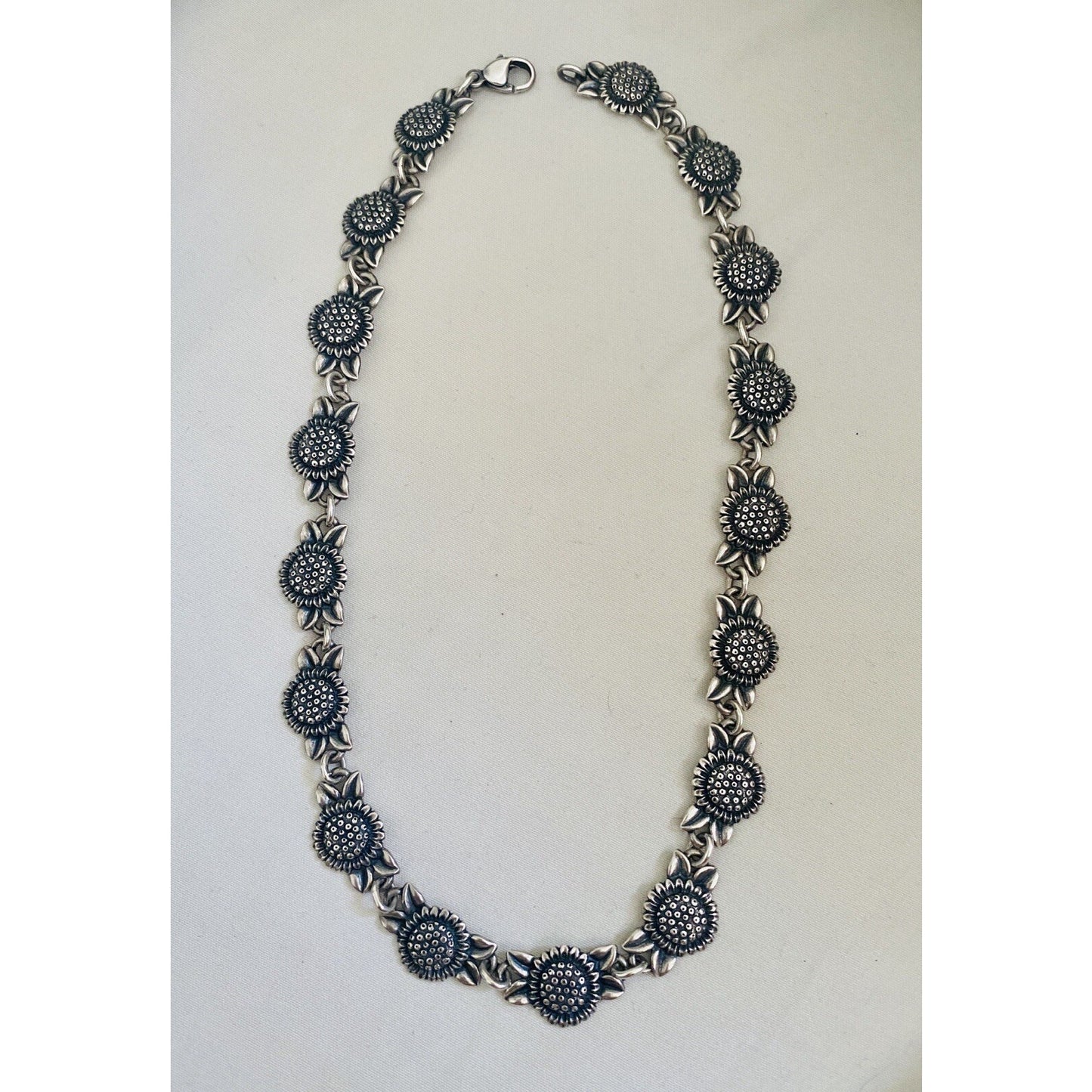 James Avery Retired Rare HTF Silver Sunflower Necklace Pre-Owned