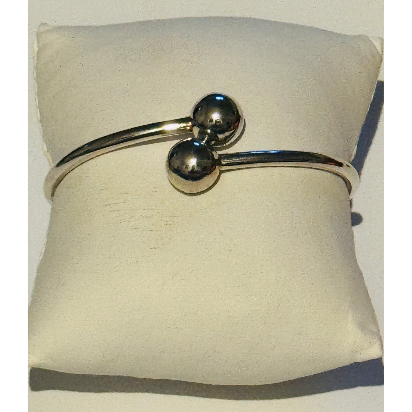 Vintage ATI Mexico 925 Sterling Silver Hinged Bypass Ball-End Bangle Orb Bracelet 14.8g