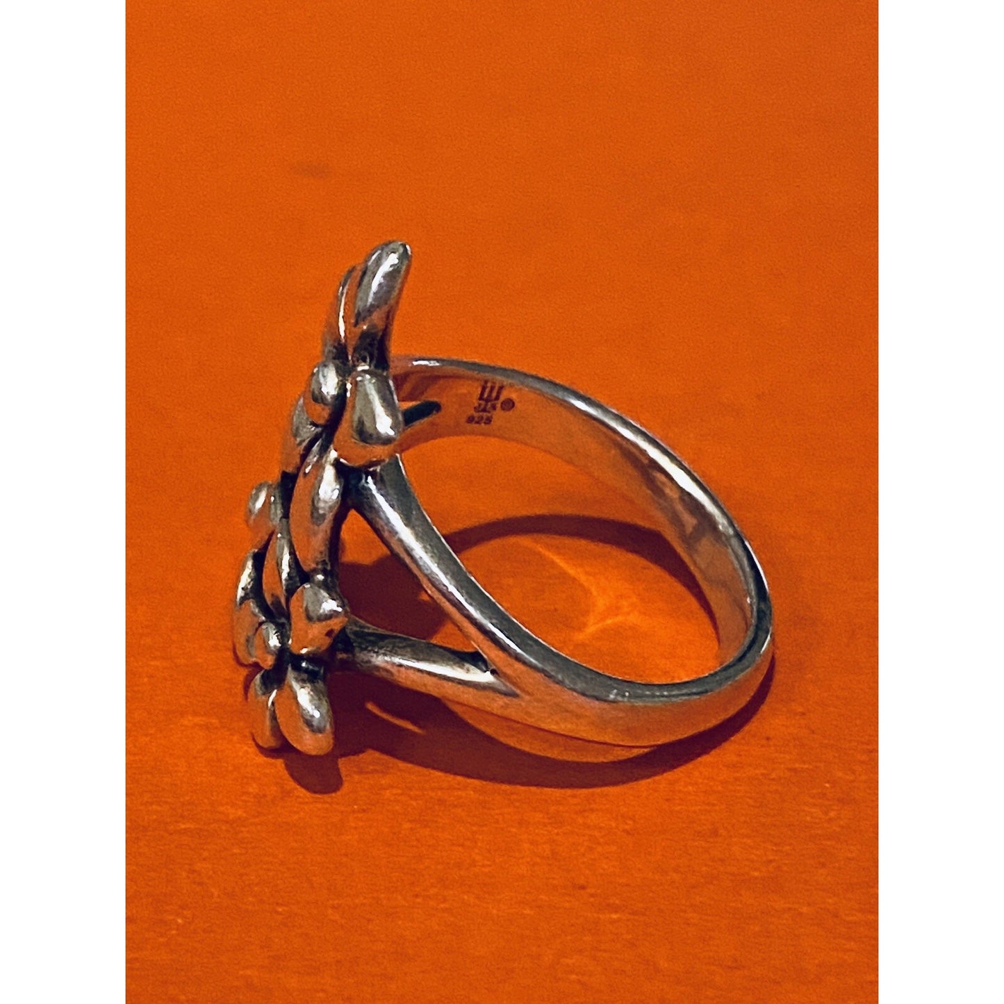 James Avery Retired Silver Triple Daisy Flower Bouquet Ring Size 8 Pre-Owned