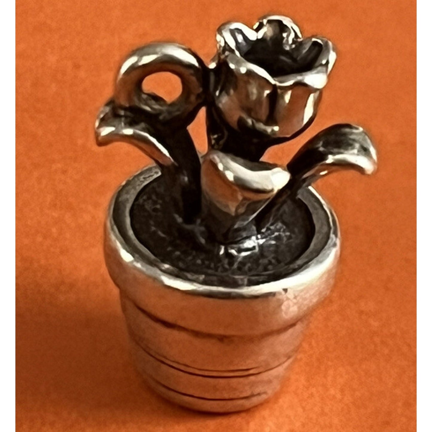ORIGINAL RELEASE James Avery Retired Sterling Silver Tulip 🌷 Flower Pot Charm Pre-Owned